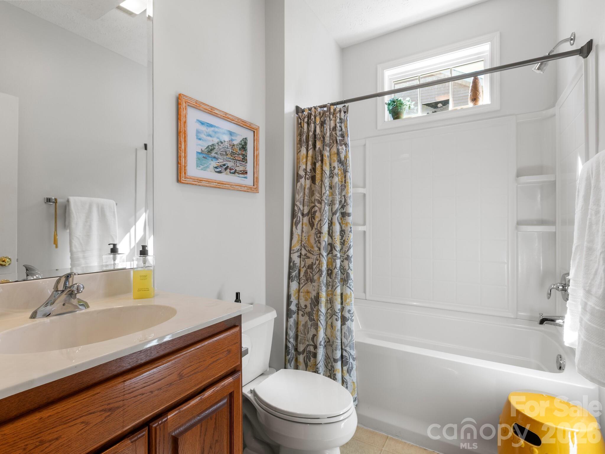 25 Old Pasture Way — Hendersonville