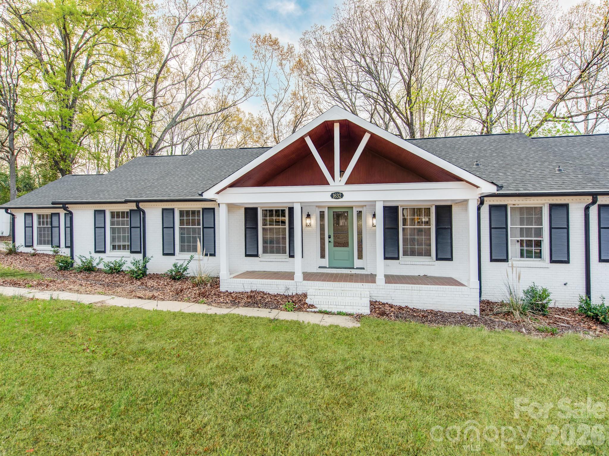 1632 Burtonwood Circle — Charlotte