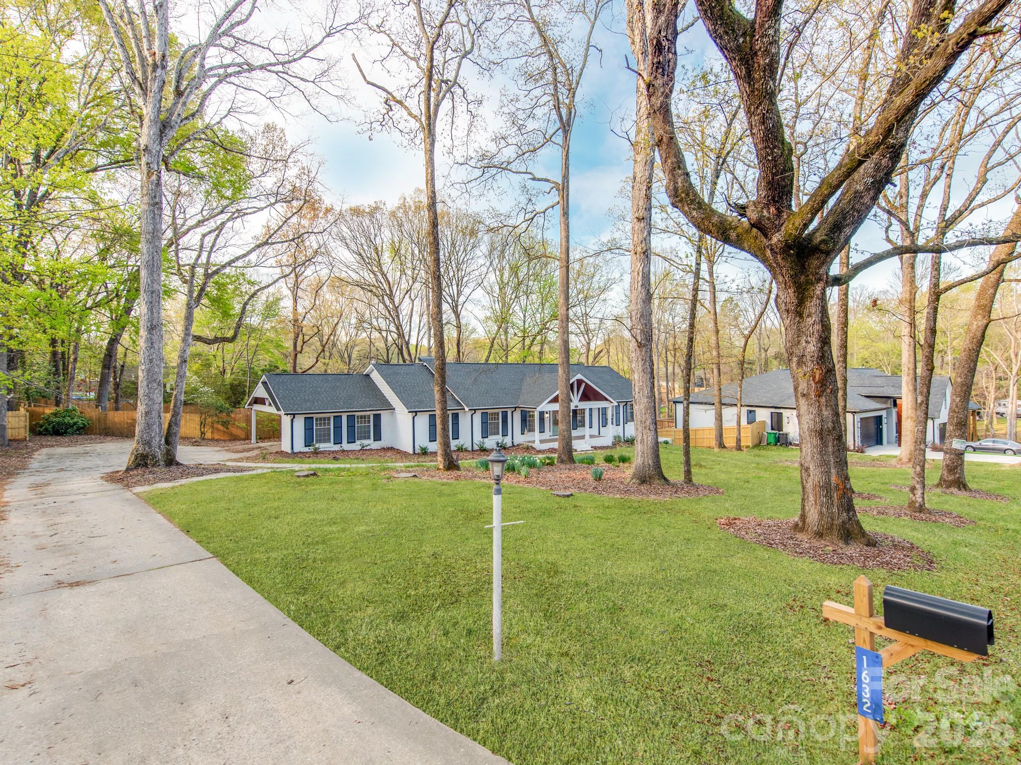 1632 Burtonwood Circle — Charlotte