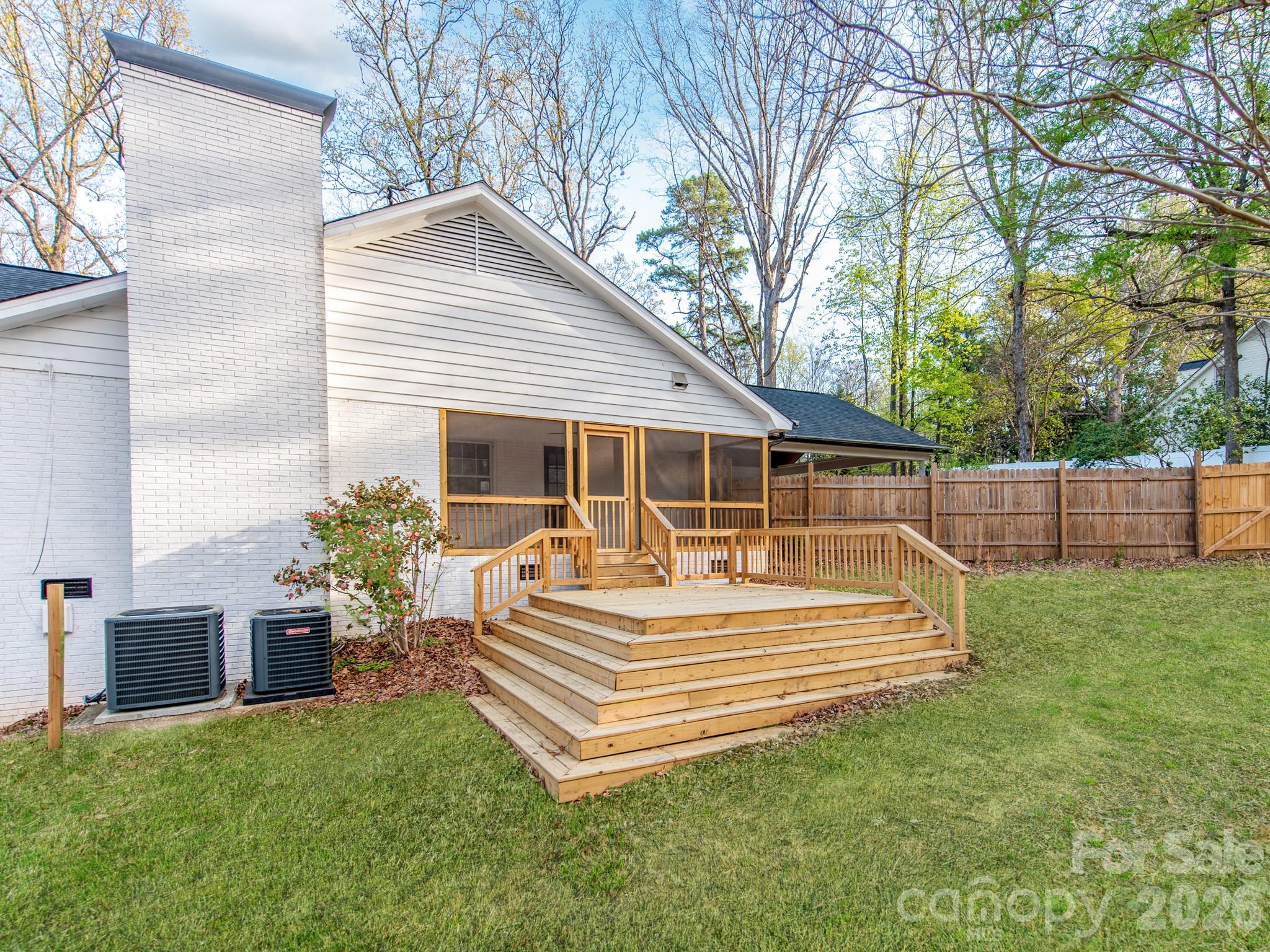 1632 Burtonwood Circle — Charlotte