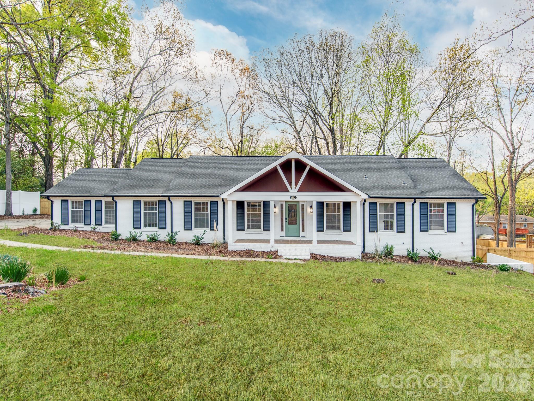 1632 Burtonwood Circle — Charlotte