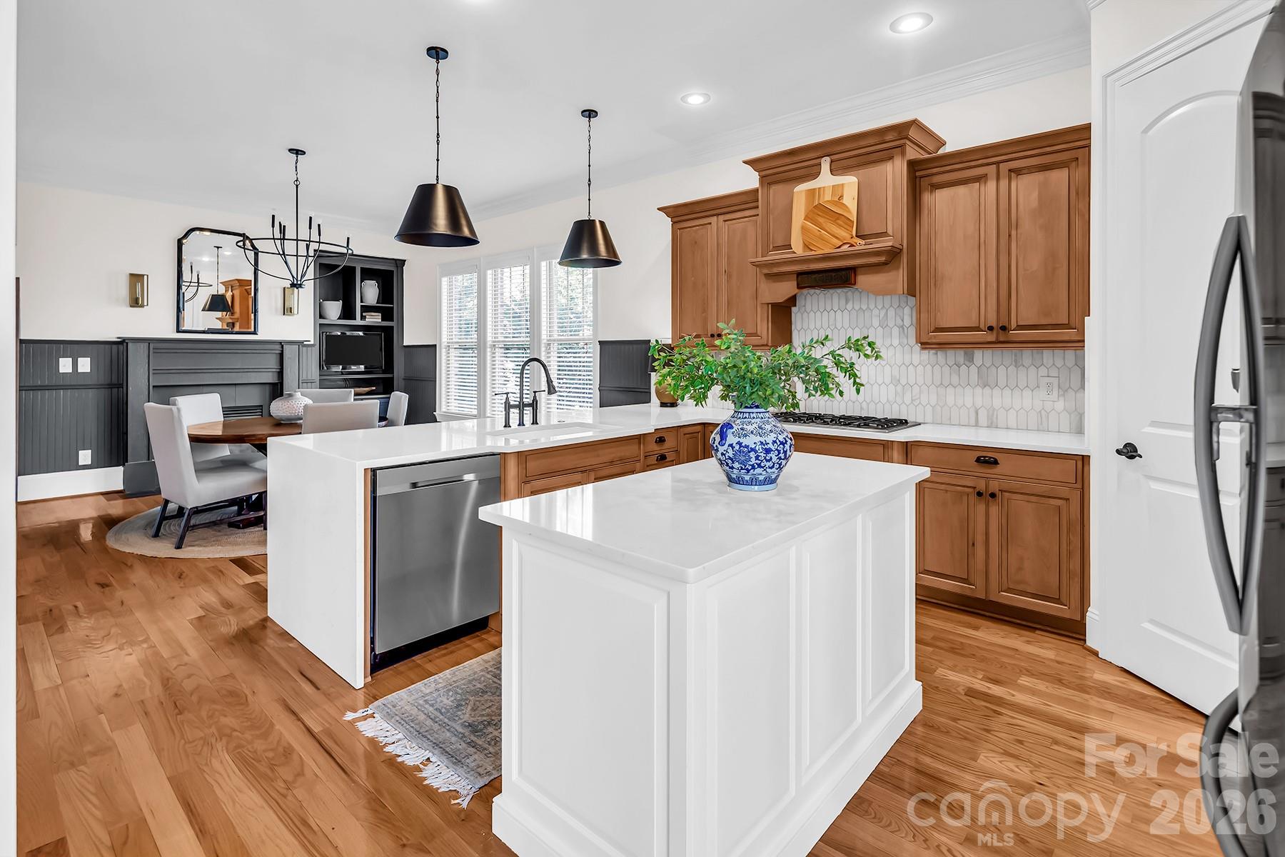 394 Stone Cliff Lane — Lake Wylie