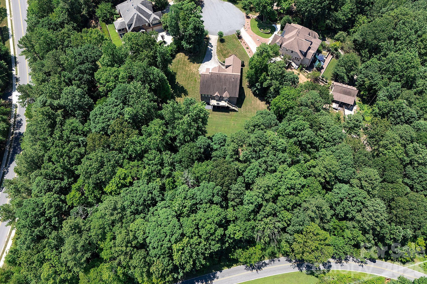 394 Stone Cliff Lane — Lake Wylie