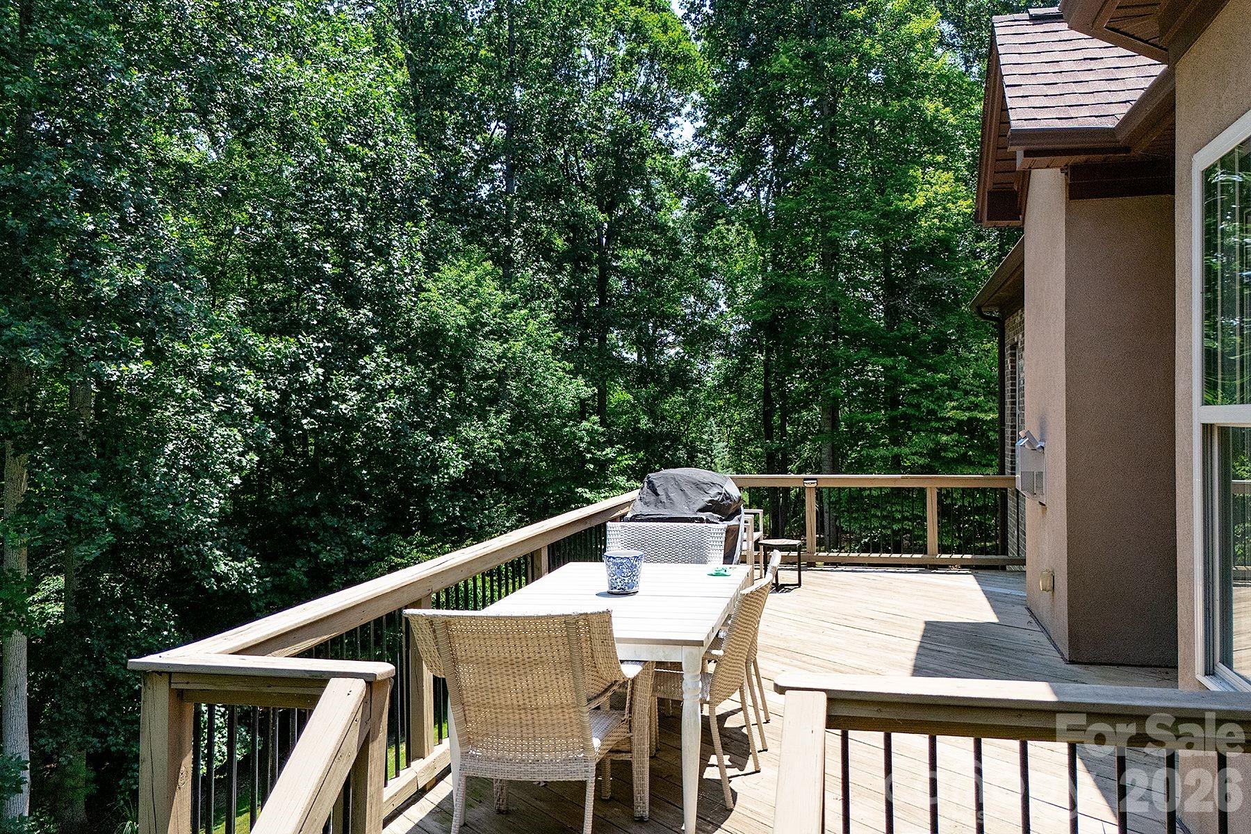 394 Stone Cliff Lane — Lake Wylie