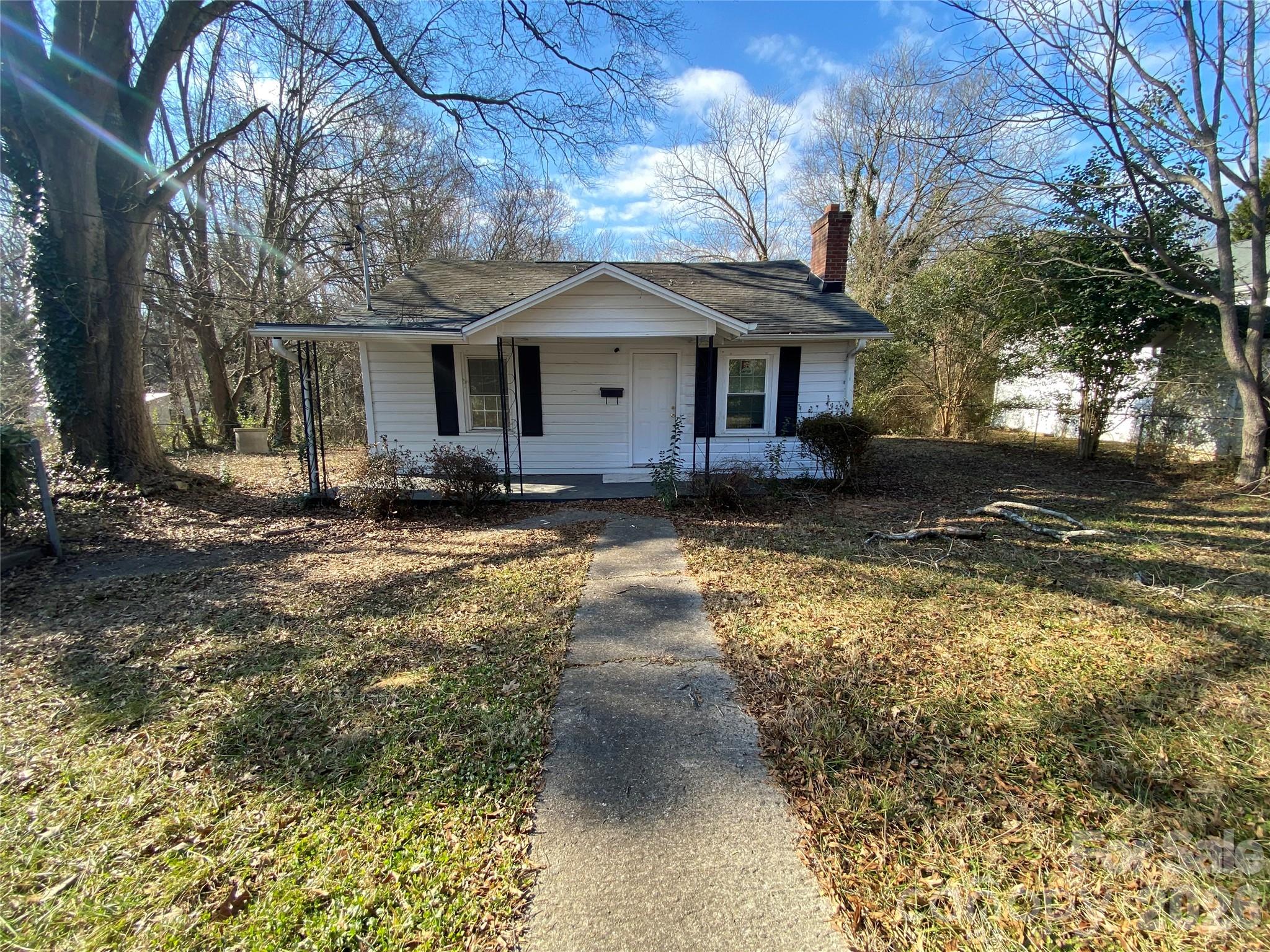 1521 W Davidson Avenue — Gastonia