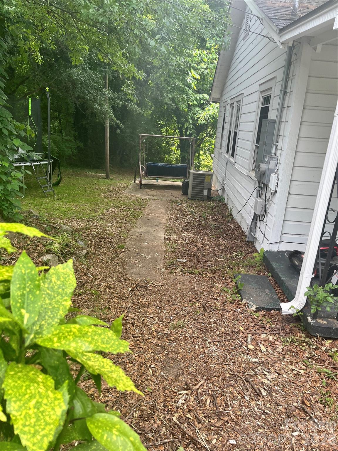 1521 W Davidson Avenue — Gastonia