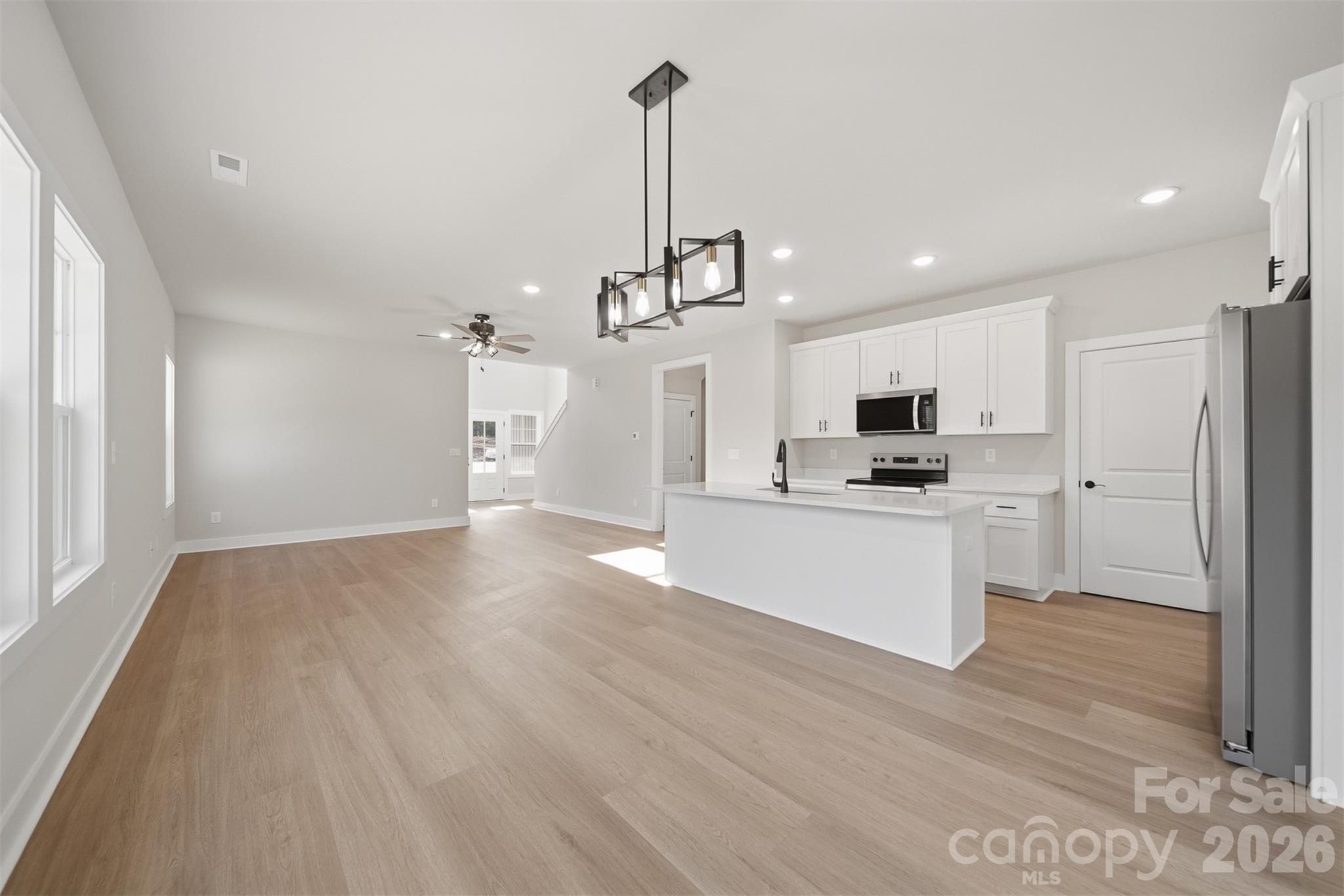 2434 Kimberly Avenue — Morganton