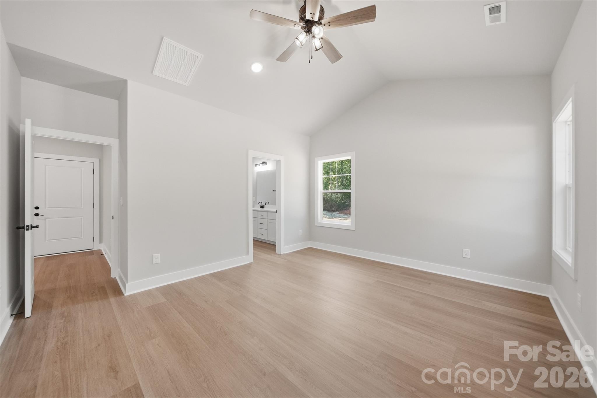 2434 Kimberly Avenue — Morganton
