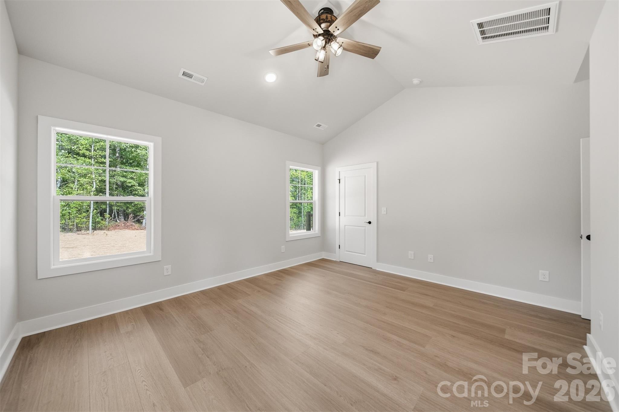 2434 Kimberly Avenue — Morganton