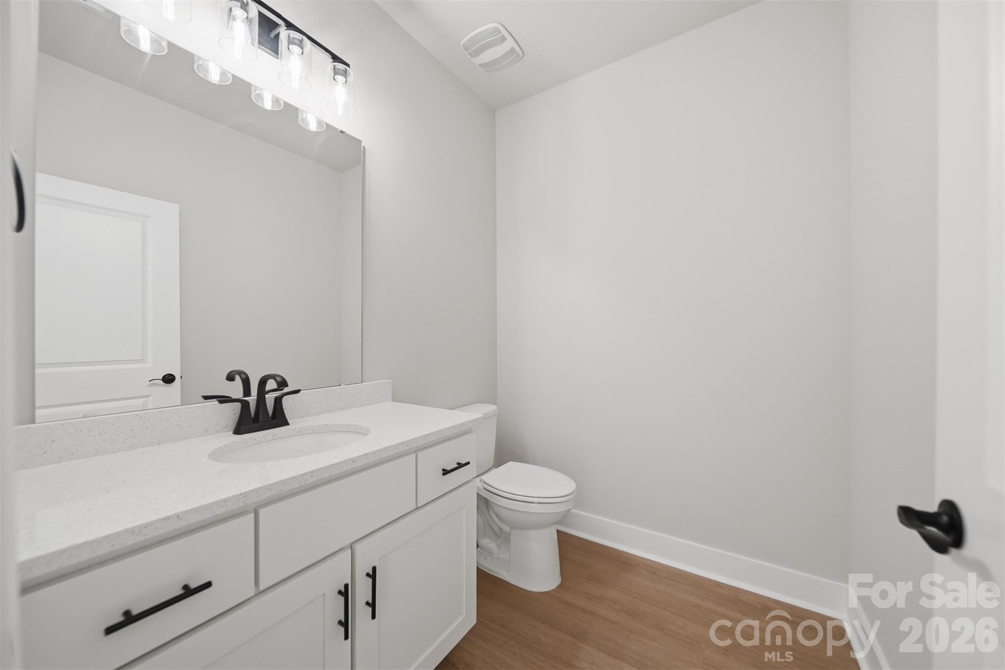 2434 Kimberly Avenue — Morganton