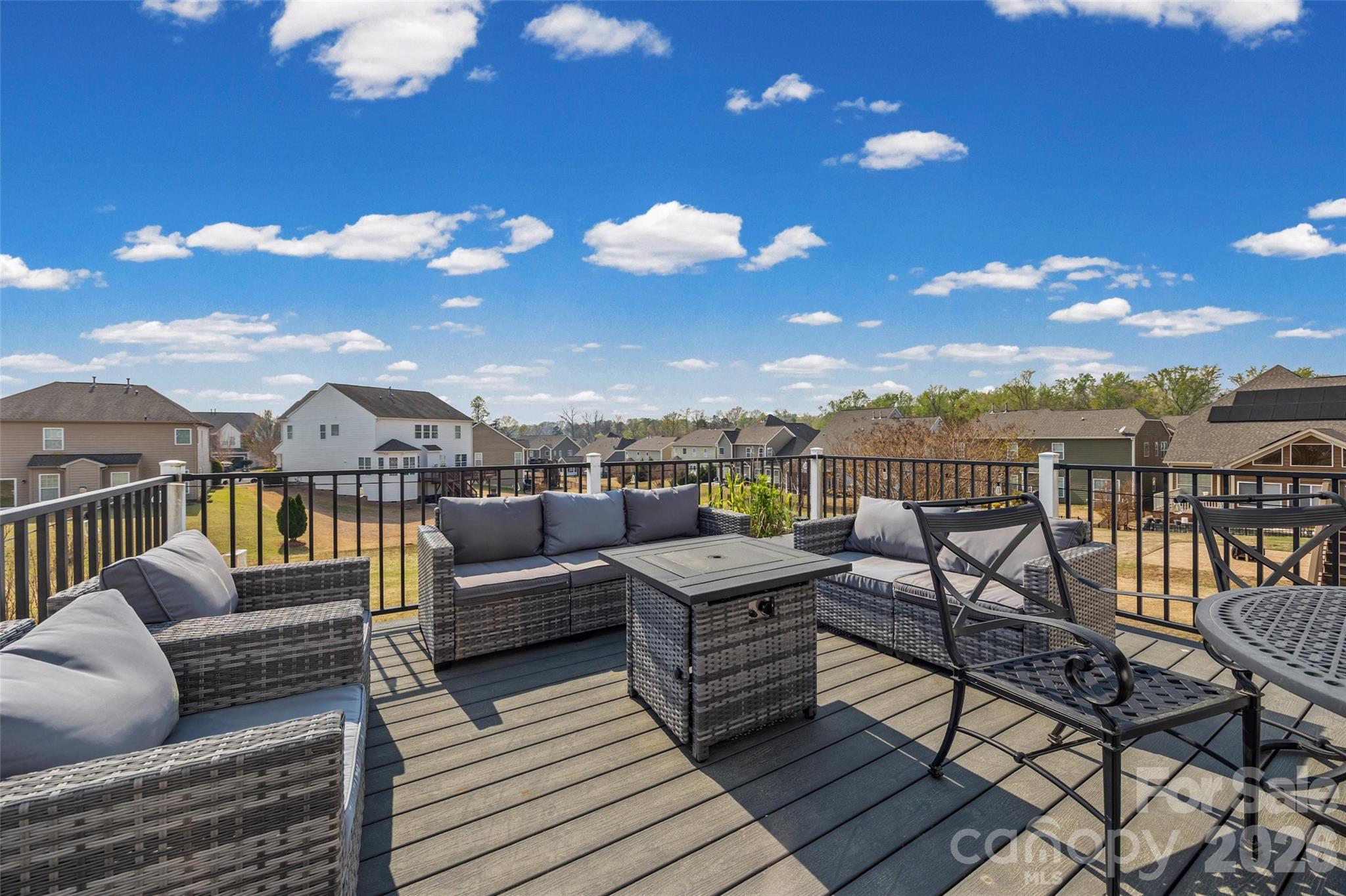 327 Hawks Creek Parkway — Fort Mill