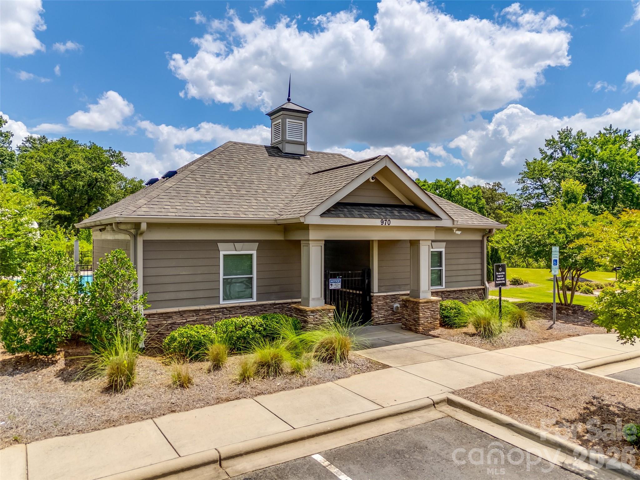 327 Hawks Creek Parkway — Fort Mill