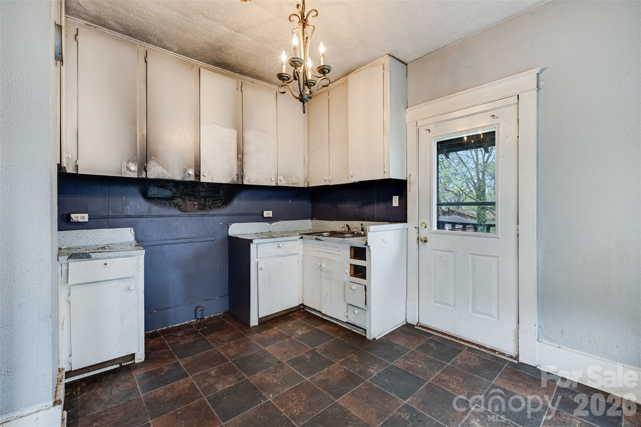 1134 Wilson W Lee Boulevard — Statesville