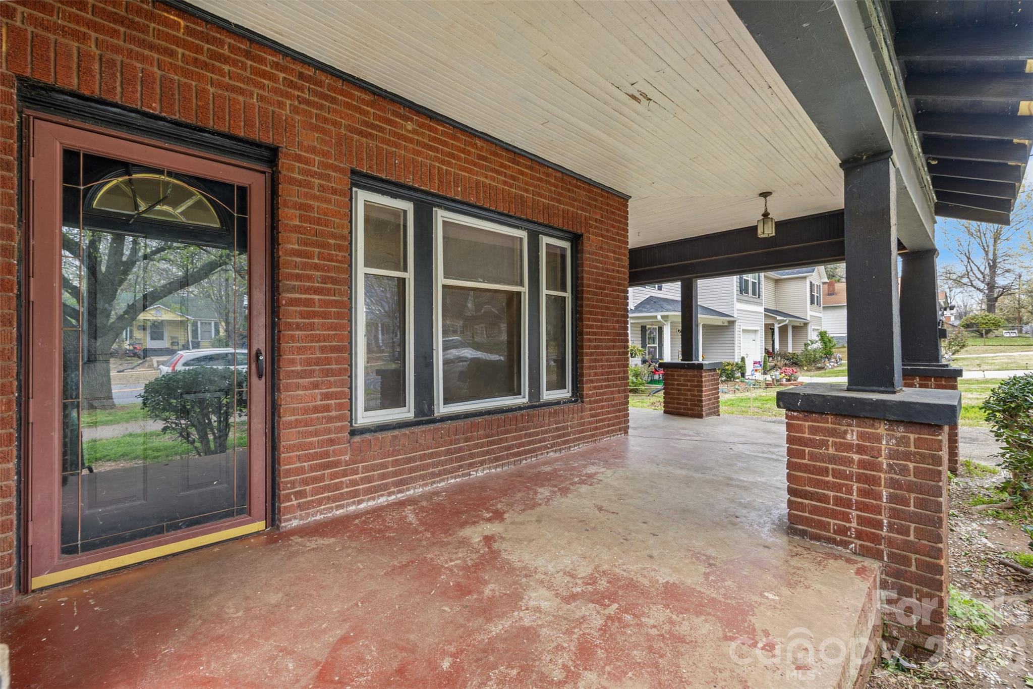 1134 Wilson W Lee Boulevard — Statesville