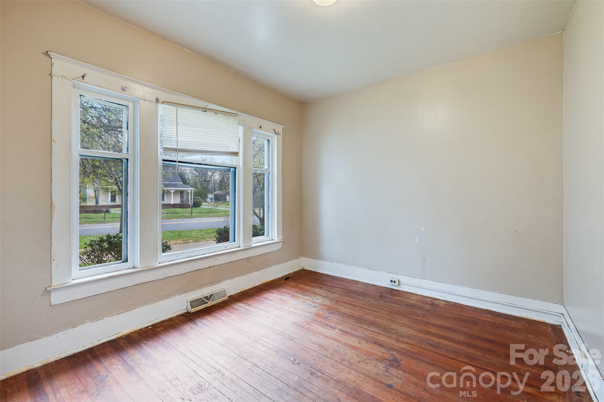 1134 Wilson W Lee Boulevard — Statesville