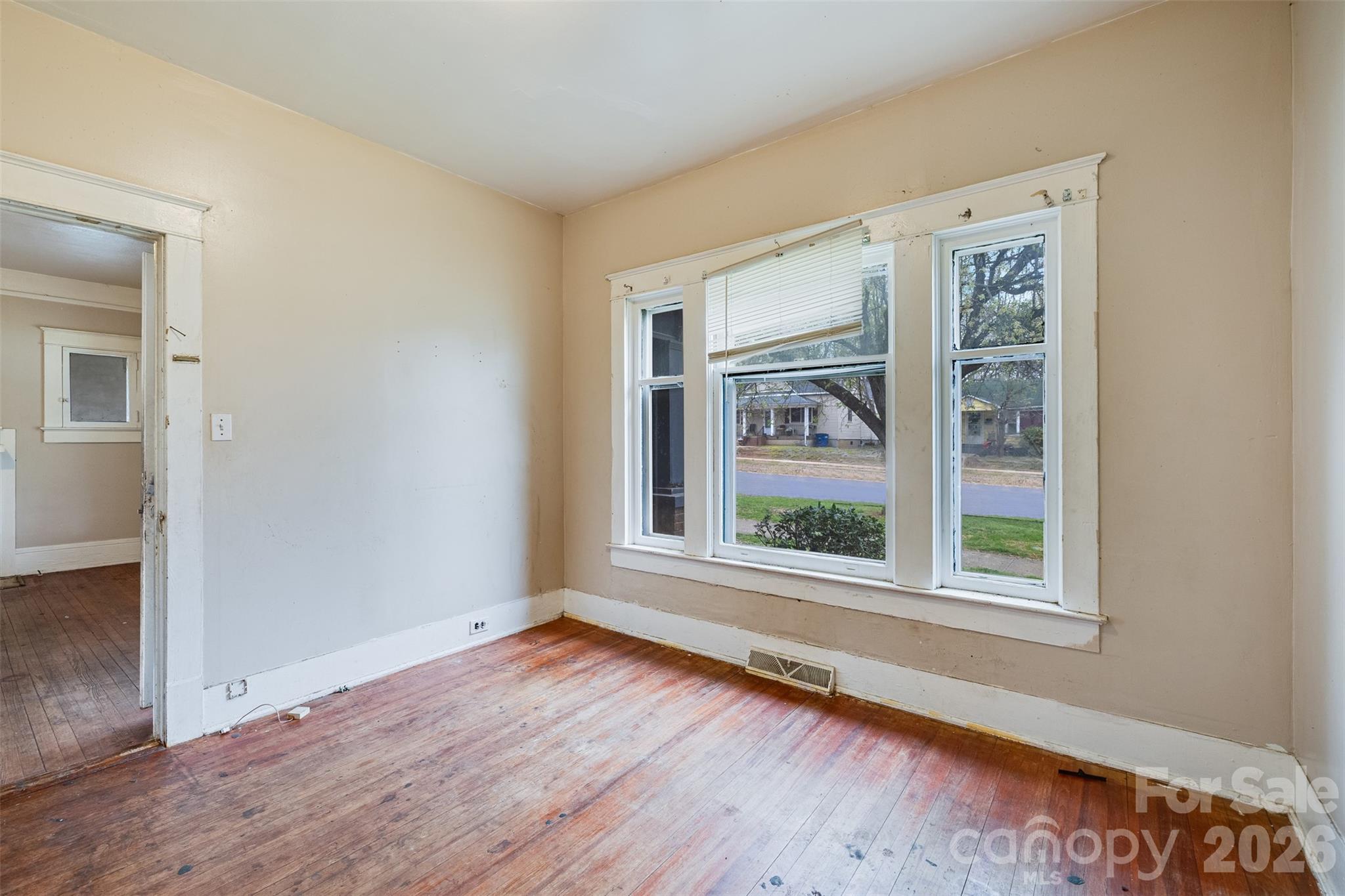 1134 Wilson W Lee Boulevard — Statesville