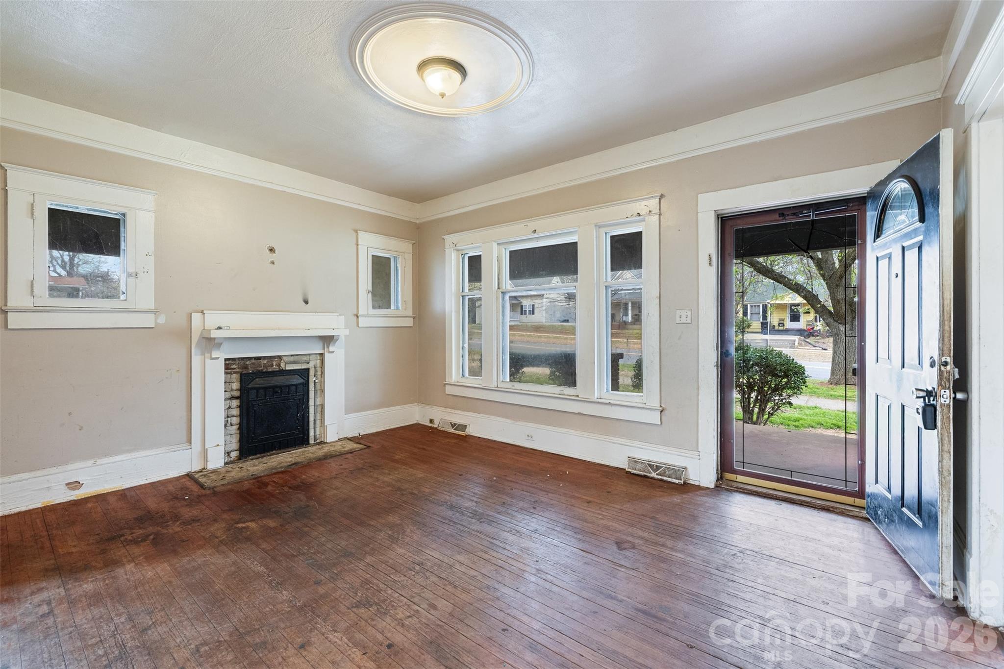 1134 Wilson W Lee Boulevard — Statesville