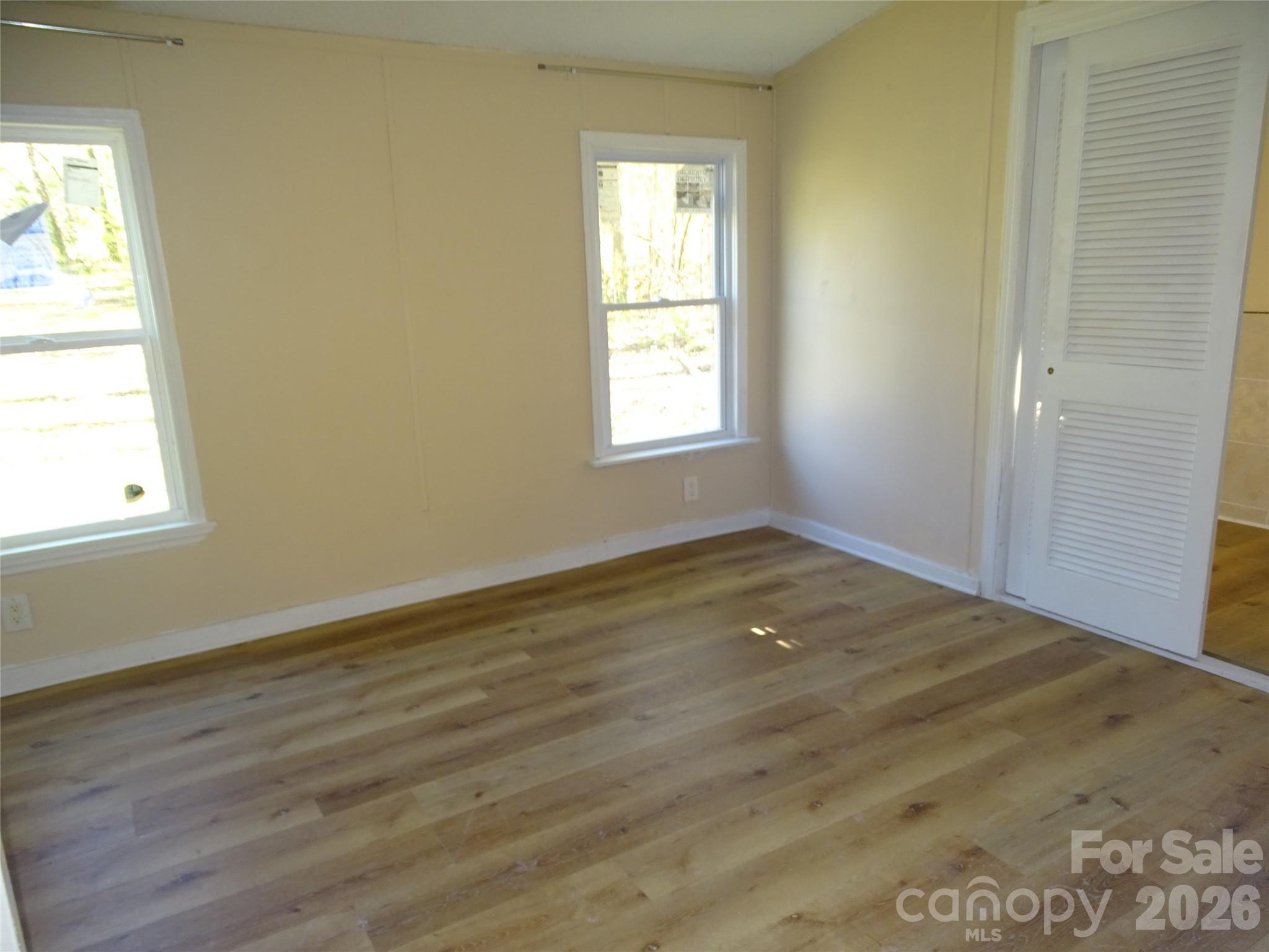 453 Riverview Lane — Lexington