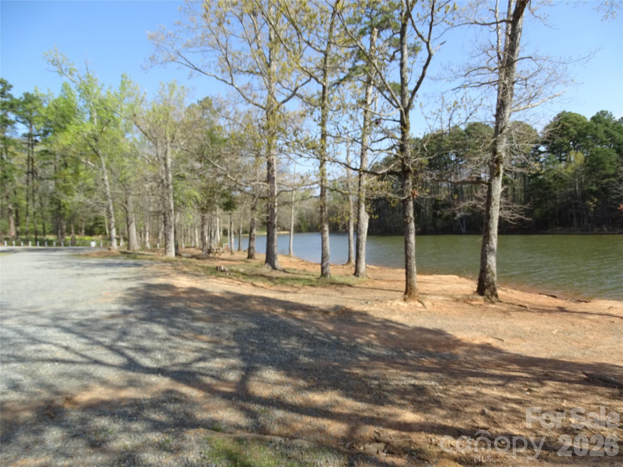 453 Riverview Lane — Lexington