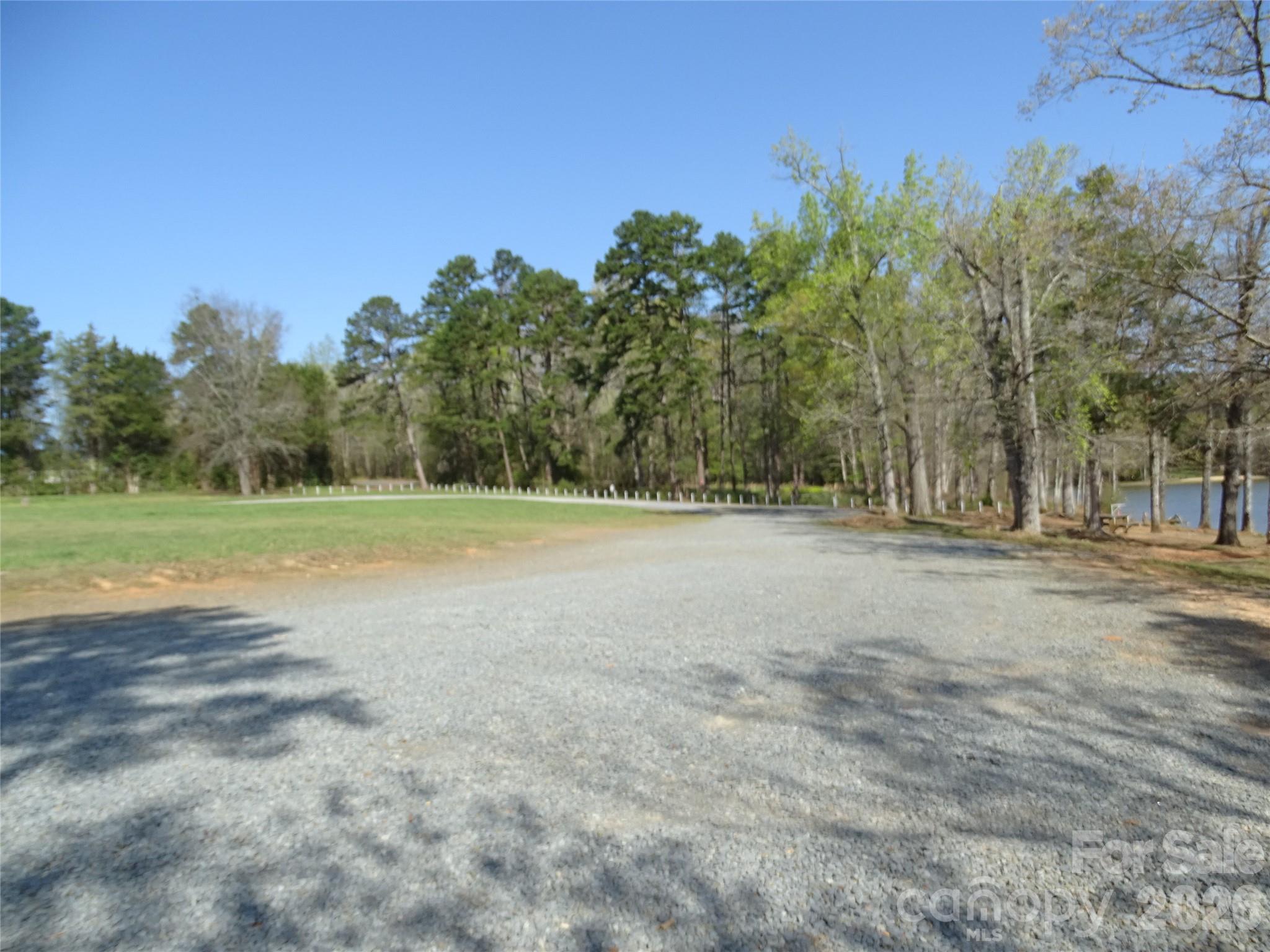 453 Riverview Lane — Lexington