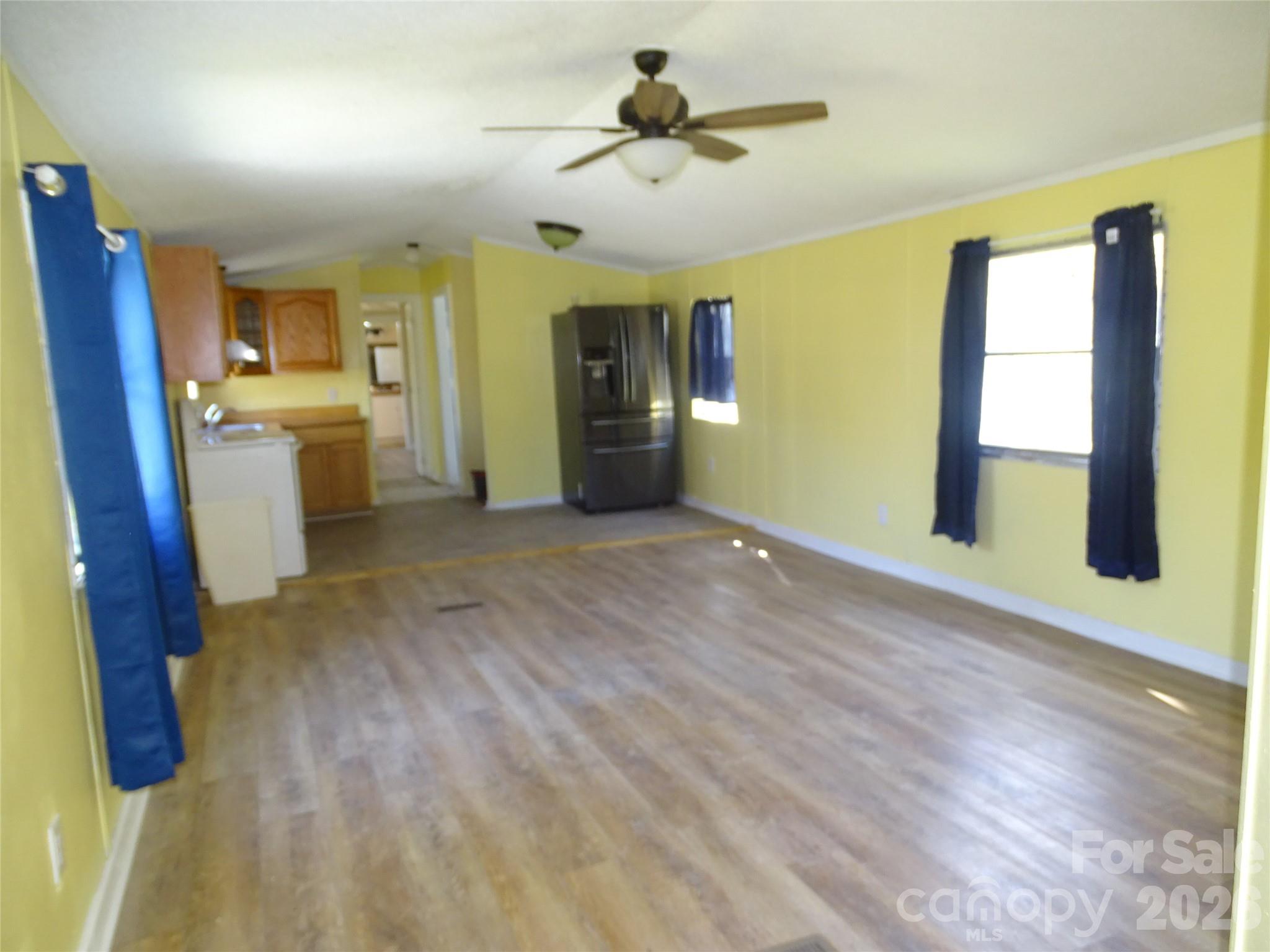 453 Riverview Lane — Lexington