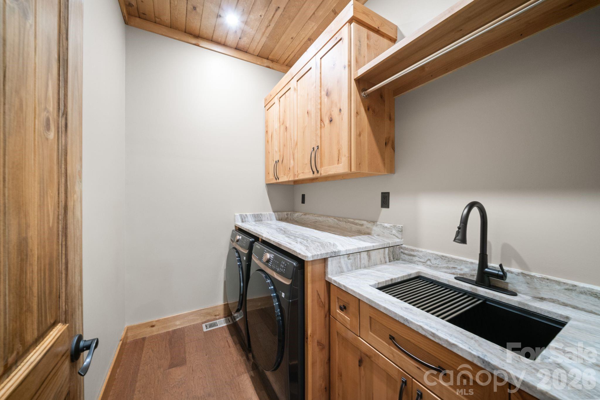 296 Austin Mountain Drive — Burnsville