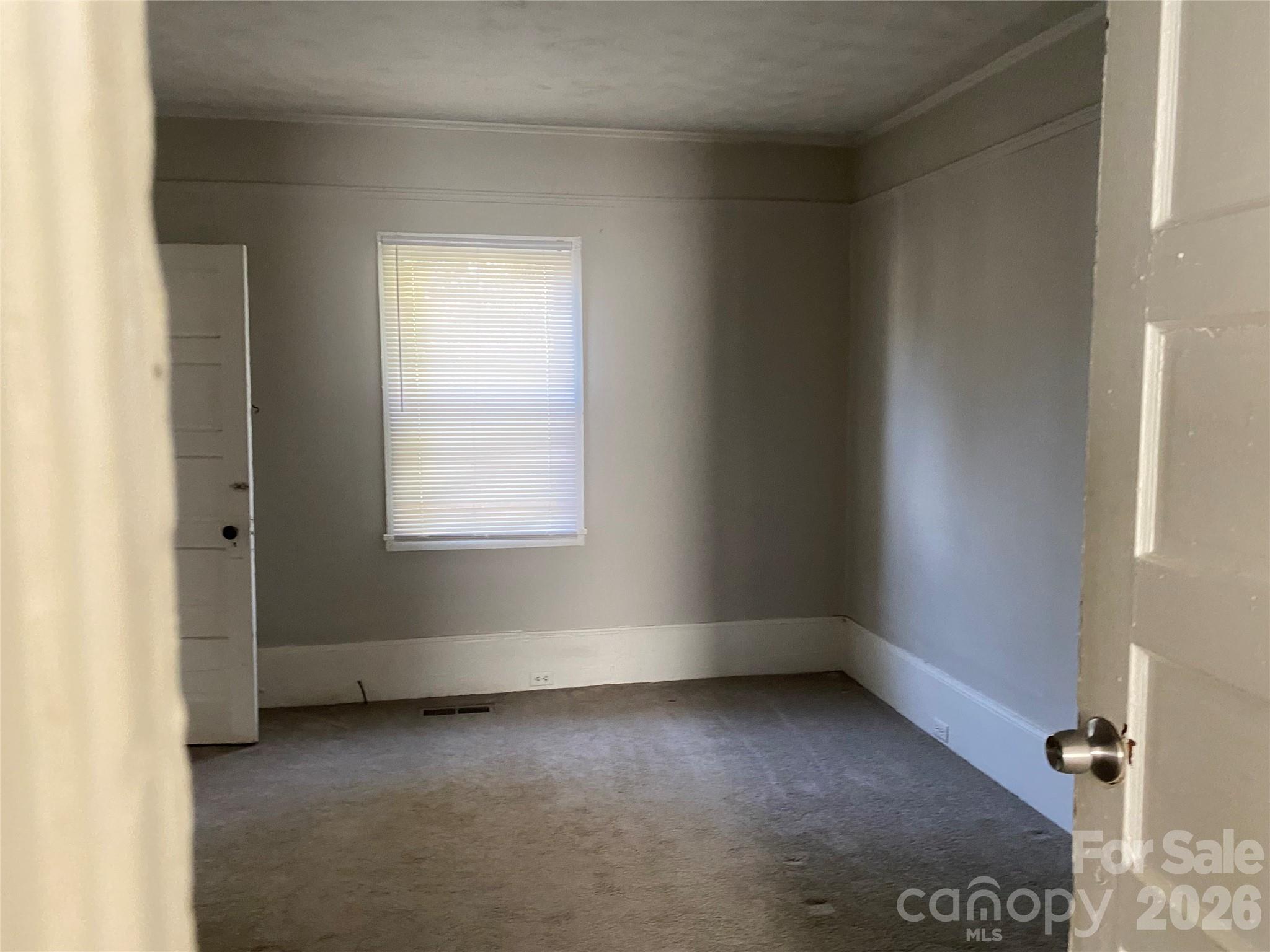 303 Rogers Lake Road — Kannapolis
