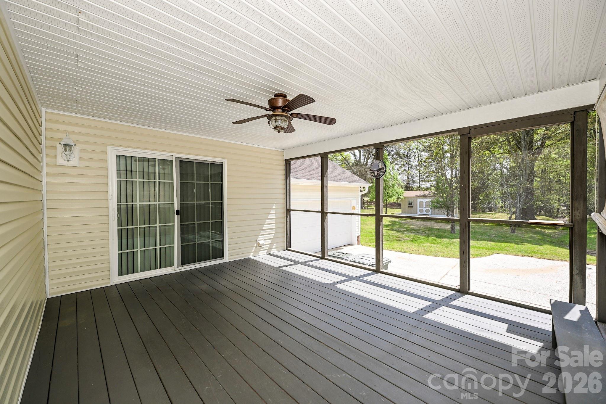 105 Woodland Lane — Monroe