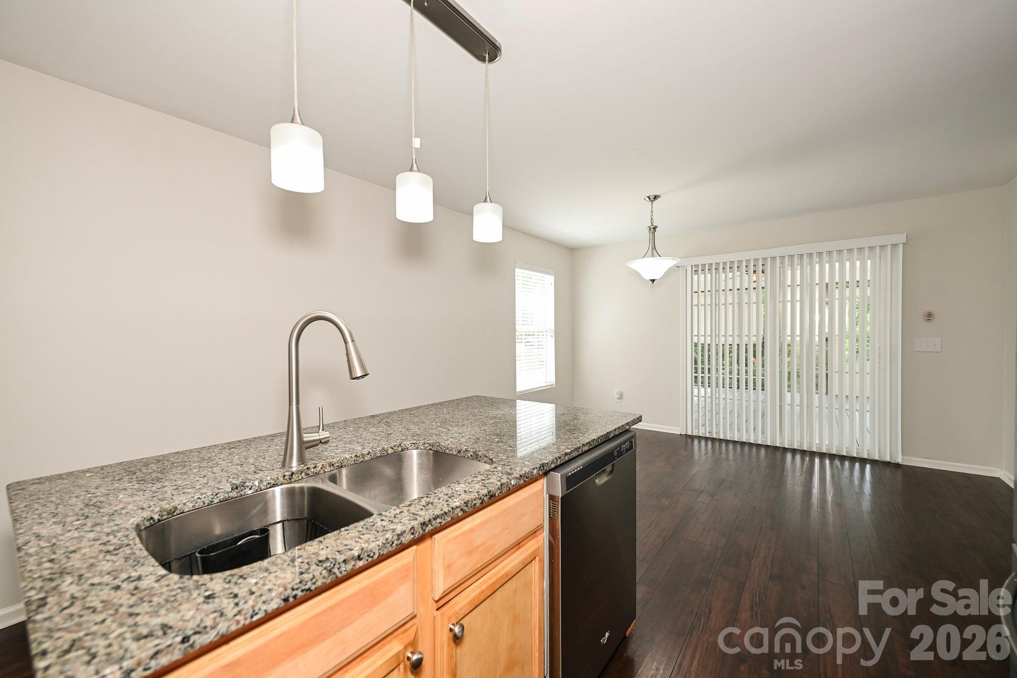 105 Woodland Lane — Monroe