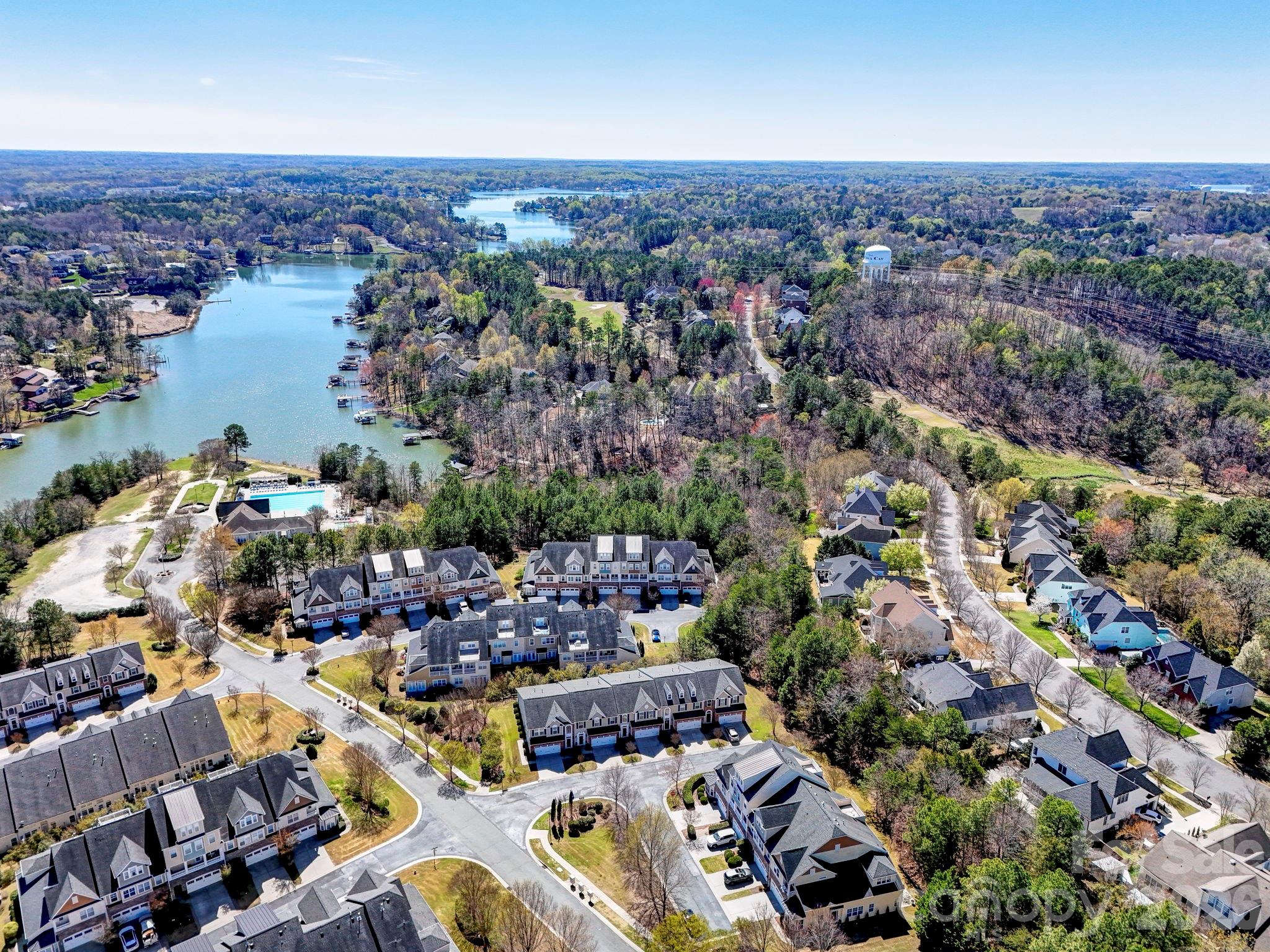 627 Sunfish Lane — Tega Cay