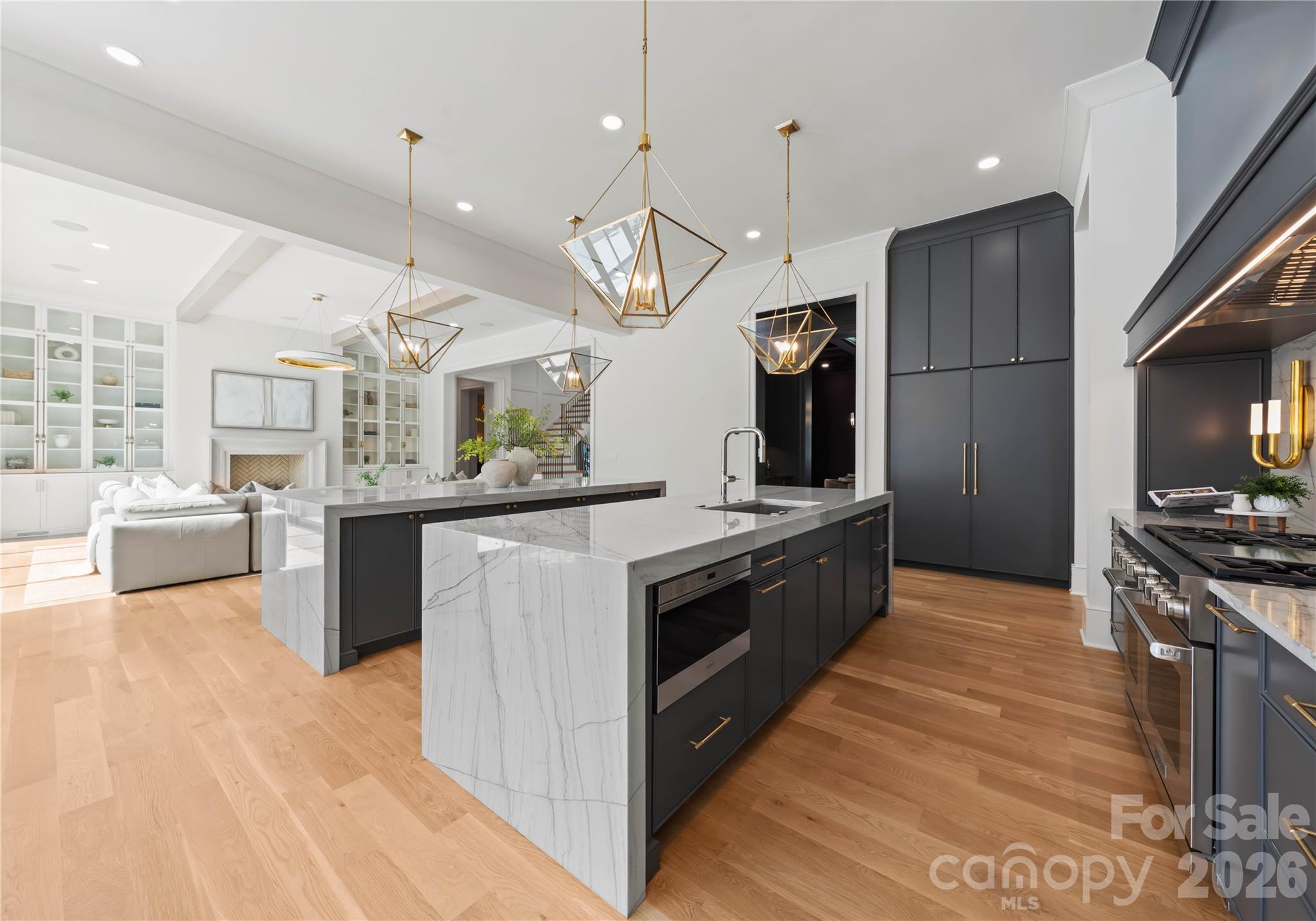2208 Overhill Road — Charlotte