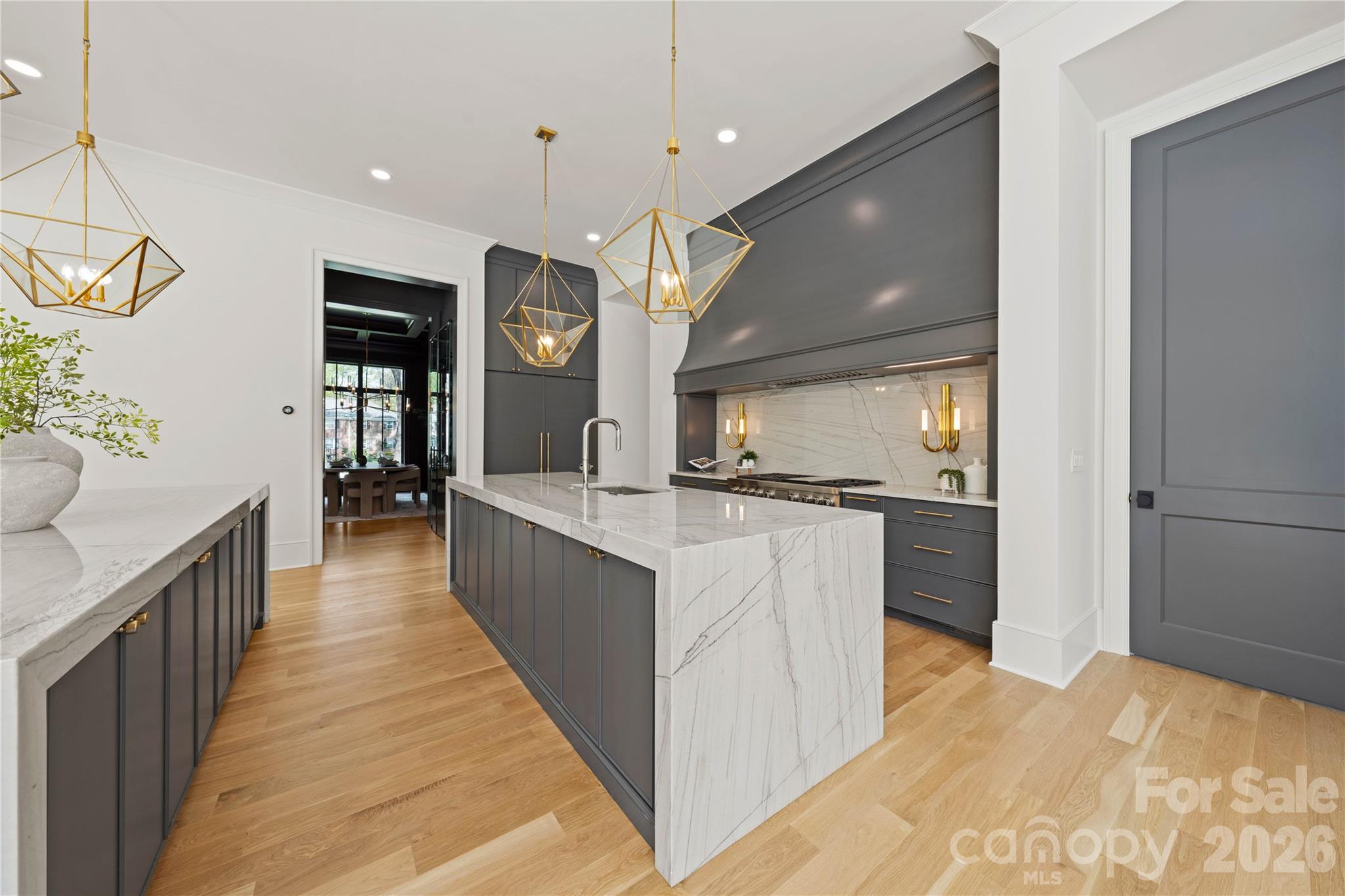 2208 Overhill Road — Charlotte
