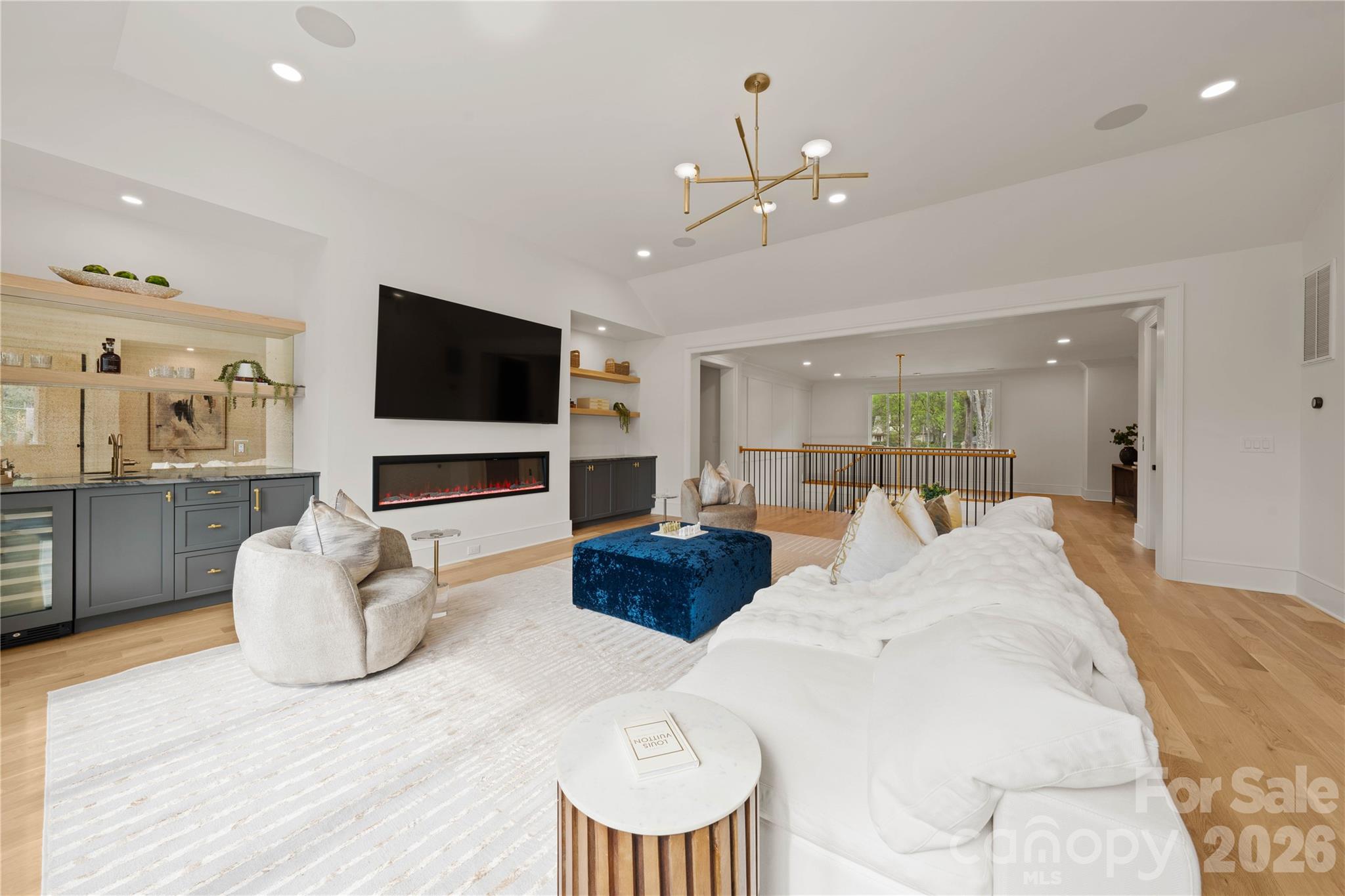 2208 Overhill Road — Charlotte