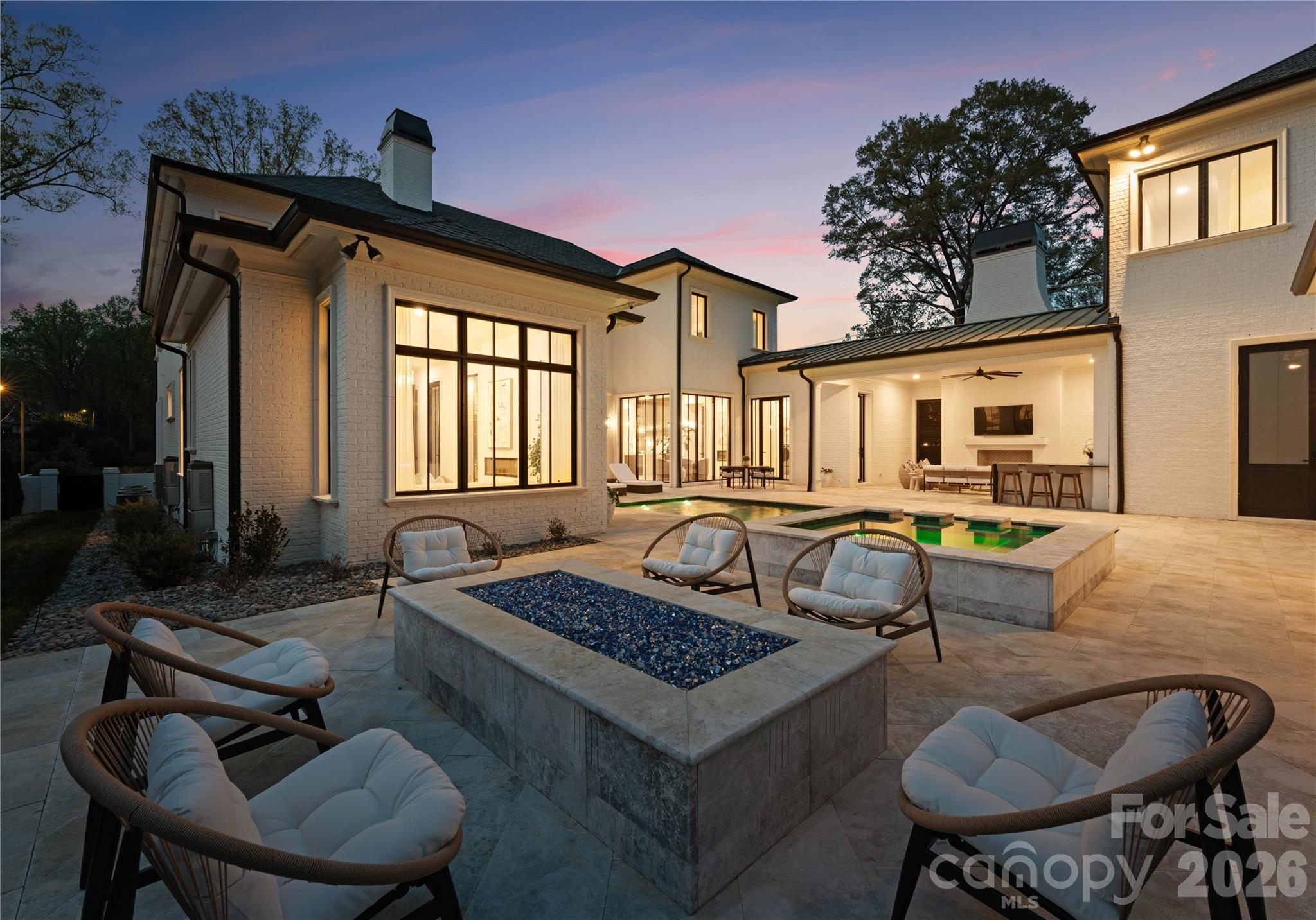 2208 Overhill Road — Charlotte