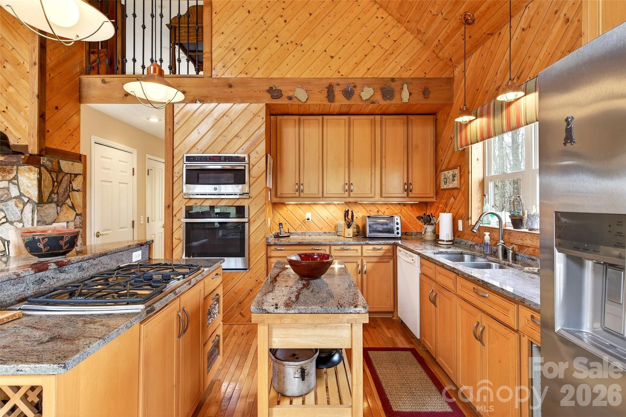 600 Sassafras Drive — Spruce Pine