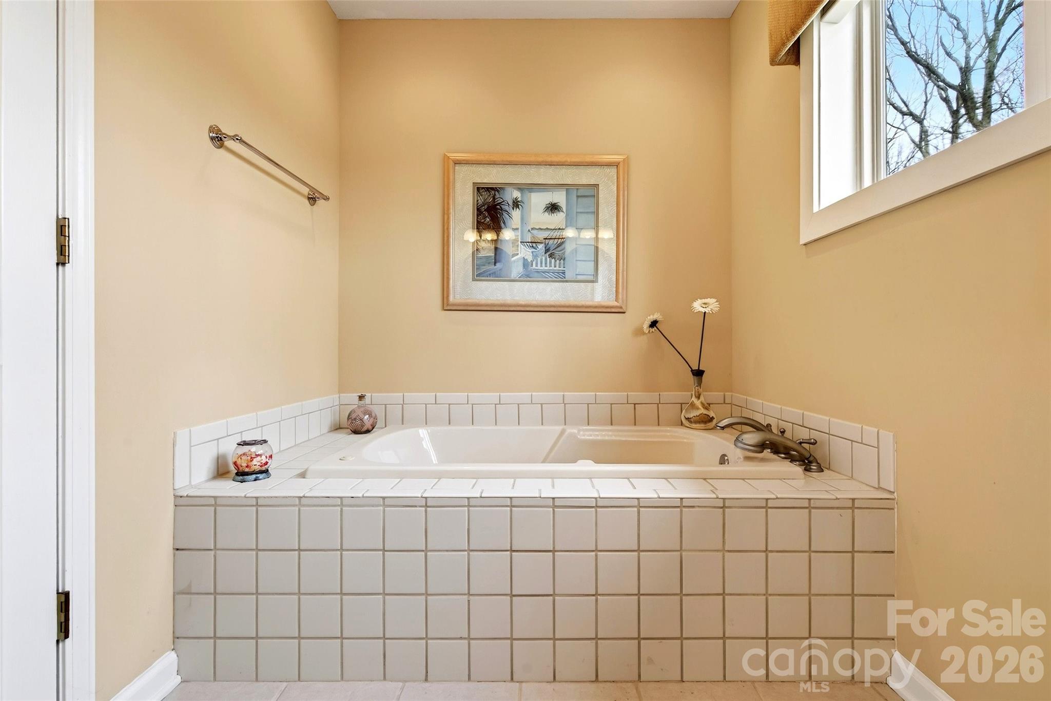 600 Sassafras Drive — Spruce Pine