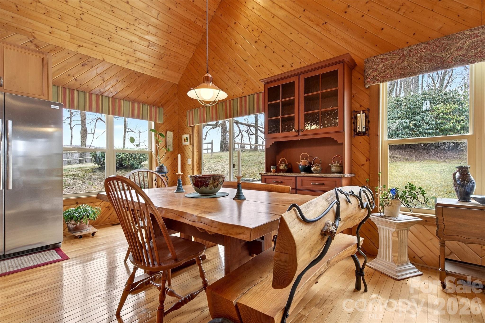600 Sassafras Drive — Spruce Pine