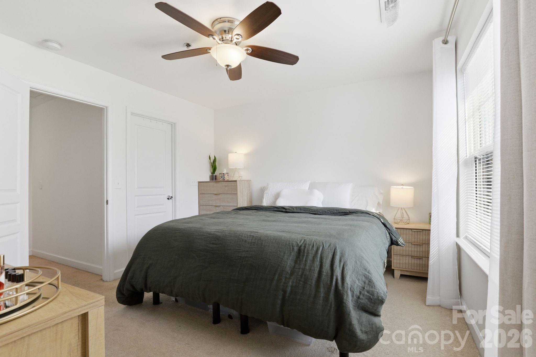2814 Avalon Loop Road — Charlotte