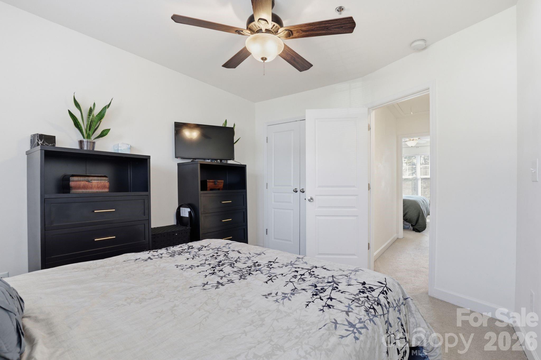 2814 Avalon Loop Road — Charlotte