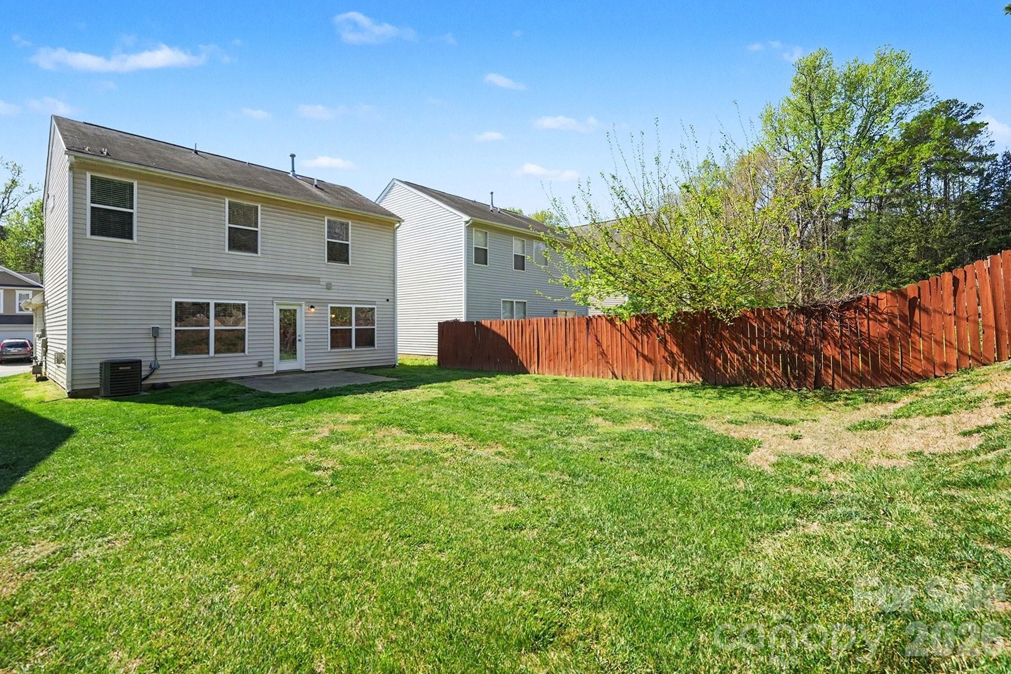 2418 S Cairns Mill Court — Charlotte