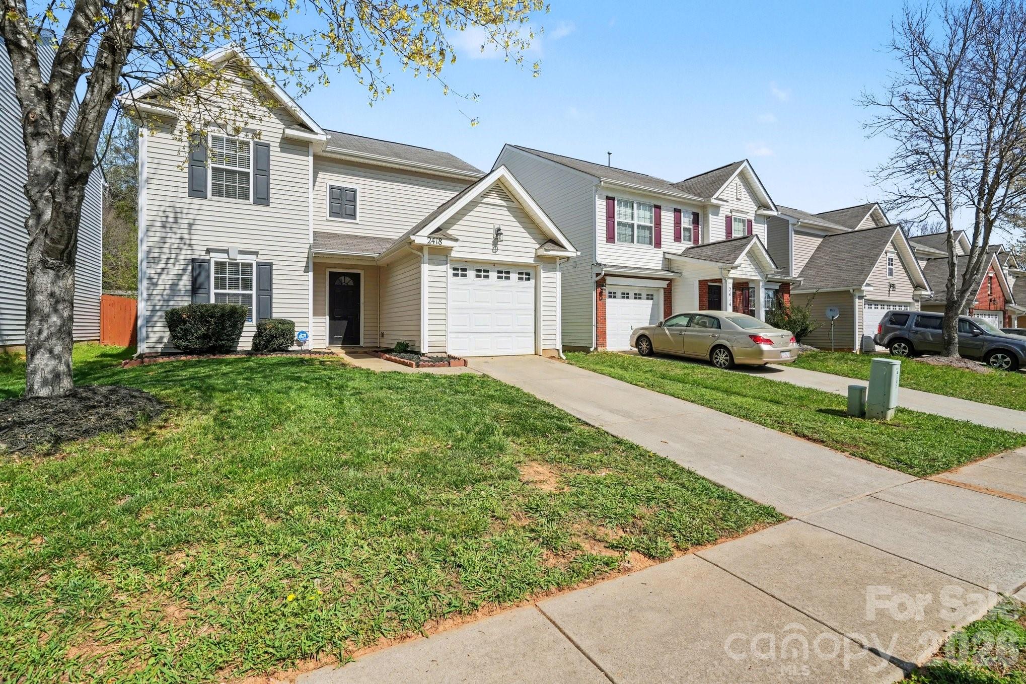 2418 S Cairns Mill Court — Charlotte