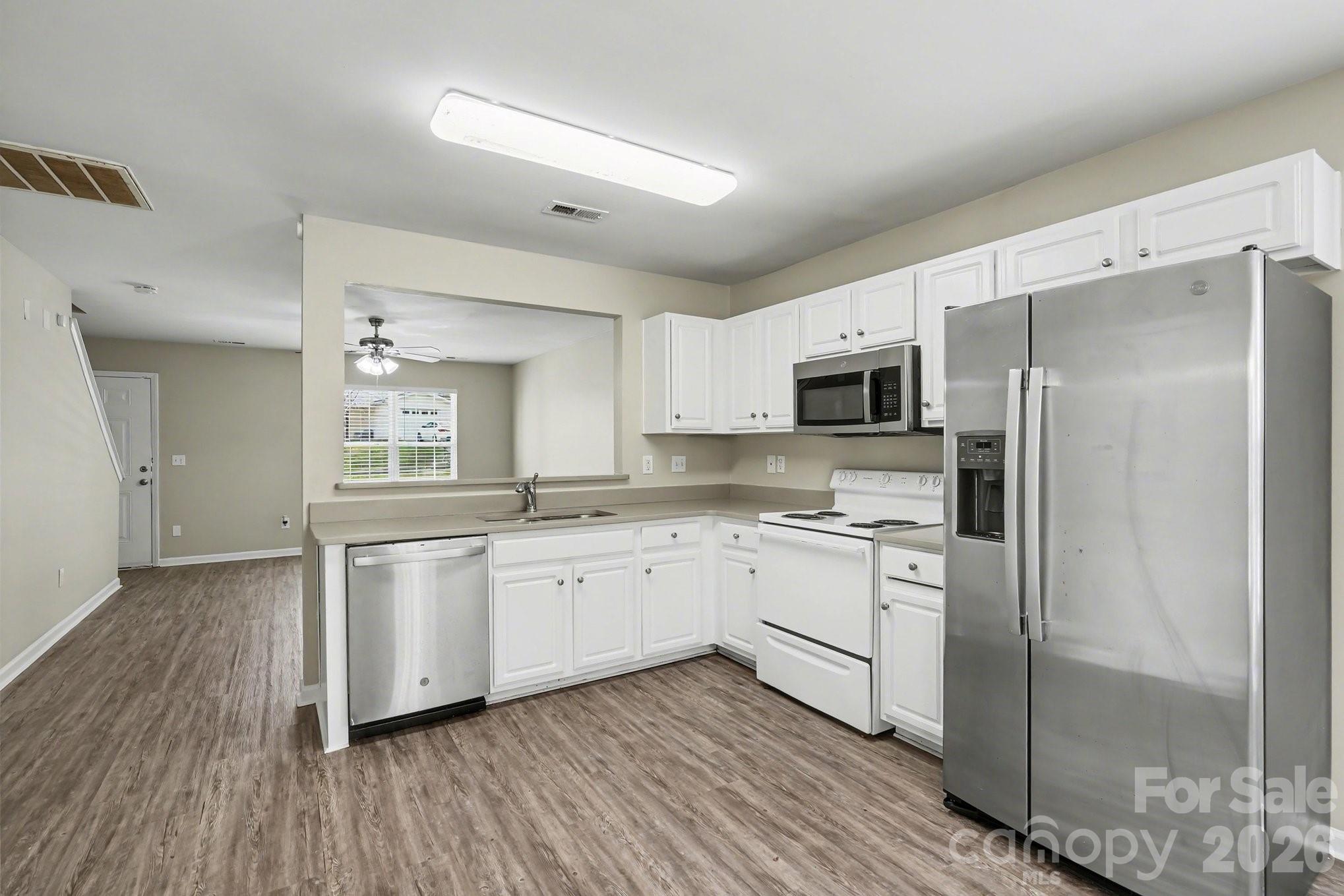911 Valley Ridge Road — Charlotte