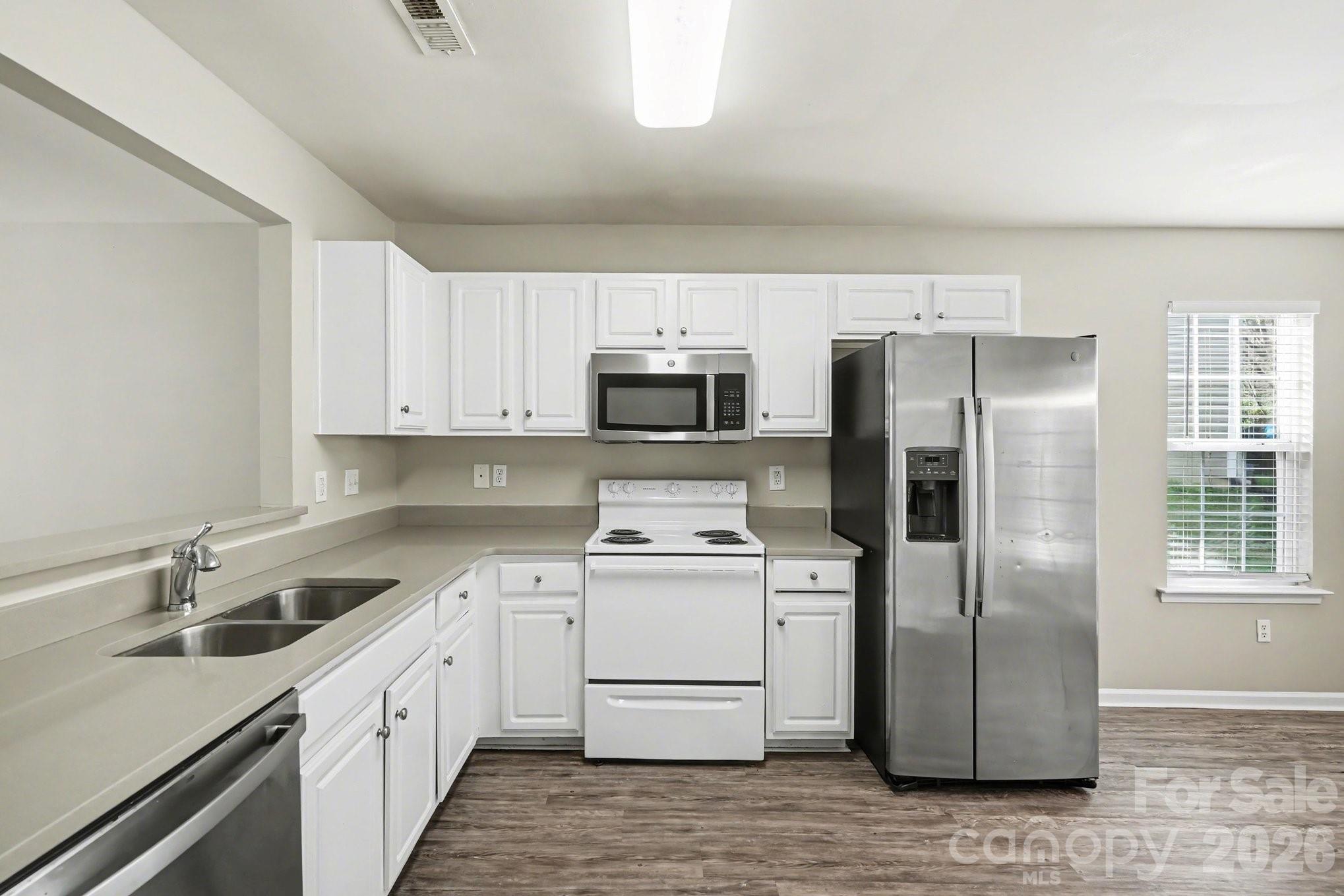 911 Valley Ridge Road — Charlotte