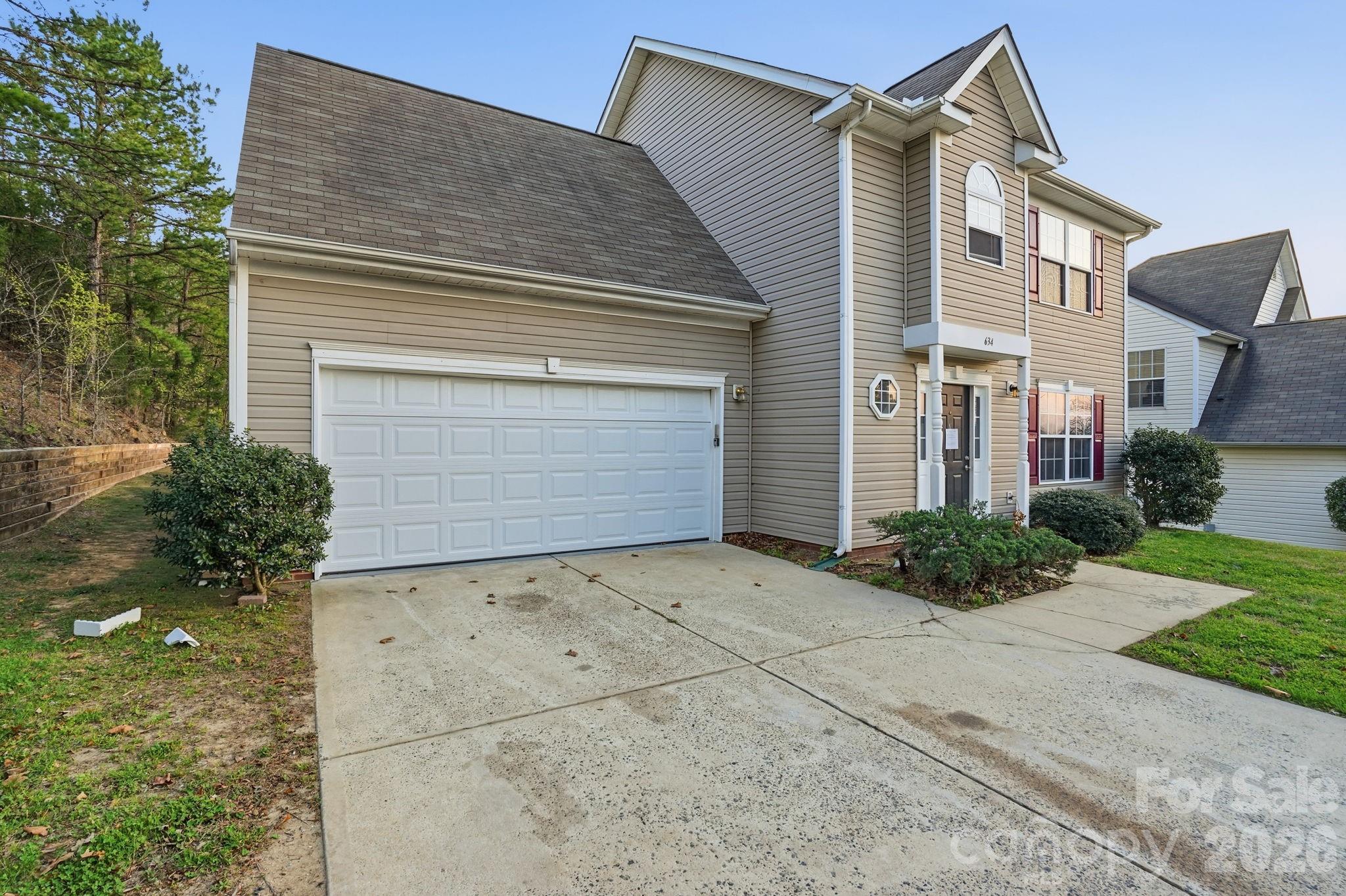 634 Longacre Drive — Charlotte