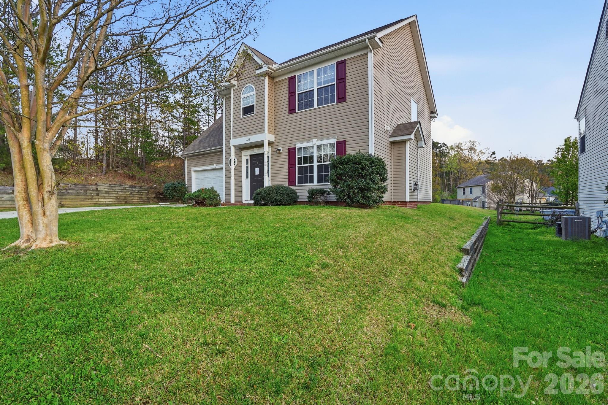 634 Longacre Drive — Charlotte
