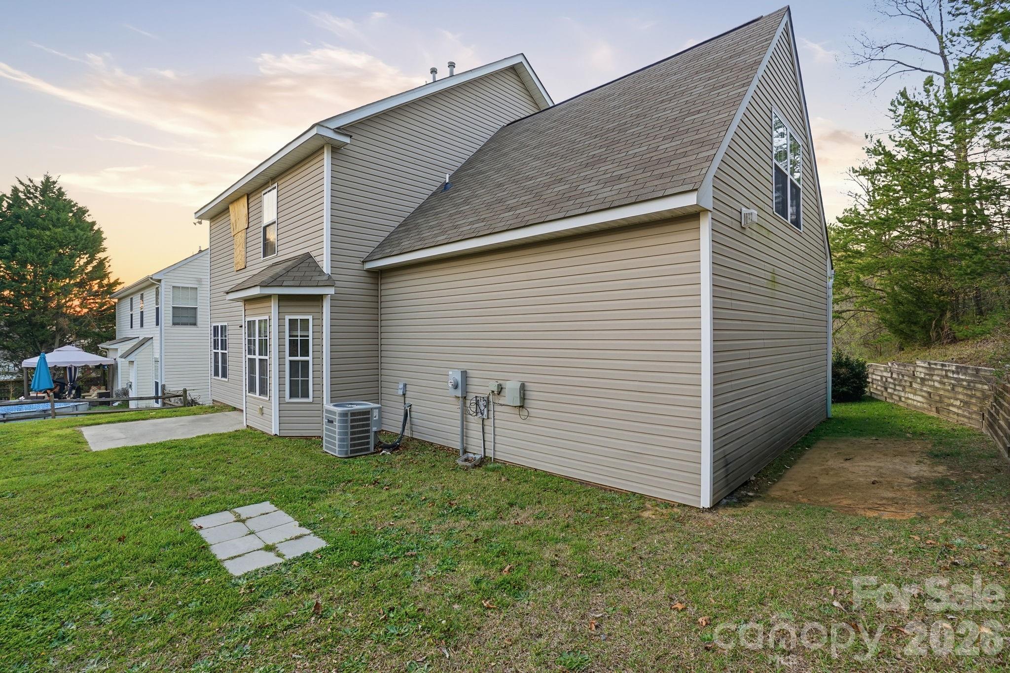 634 Longacre Drive — Charlotte