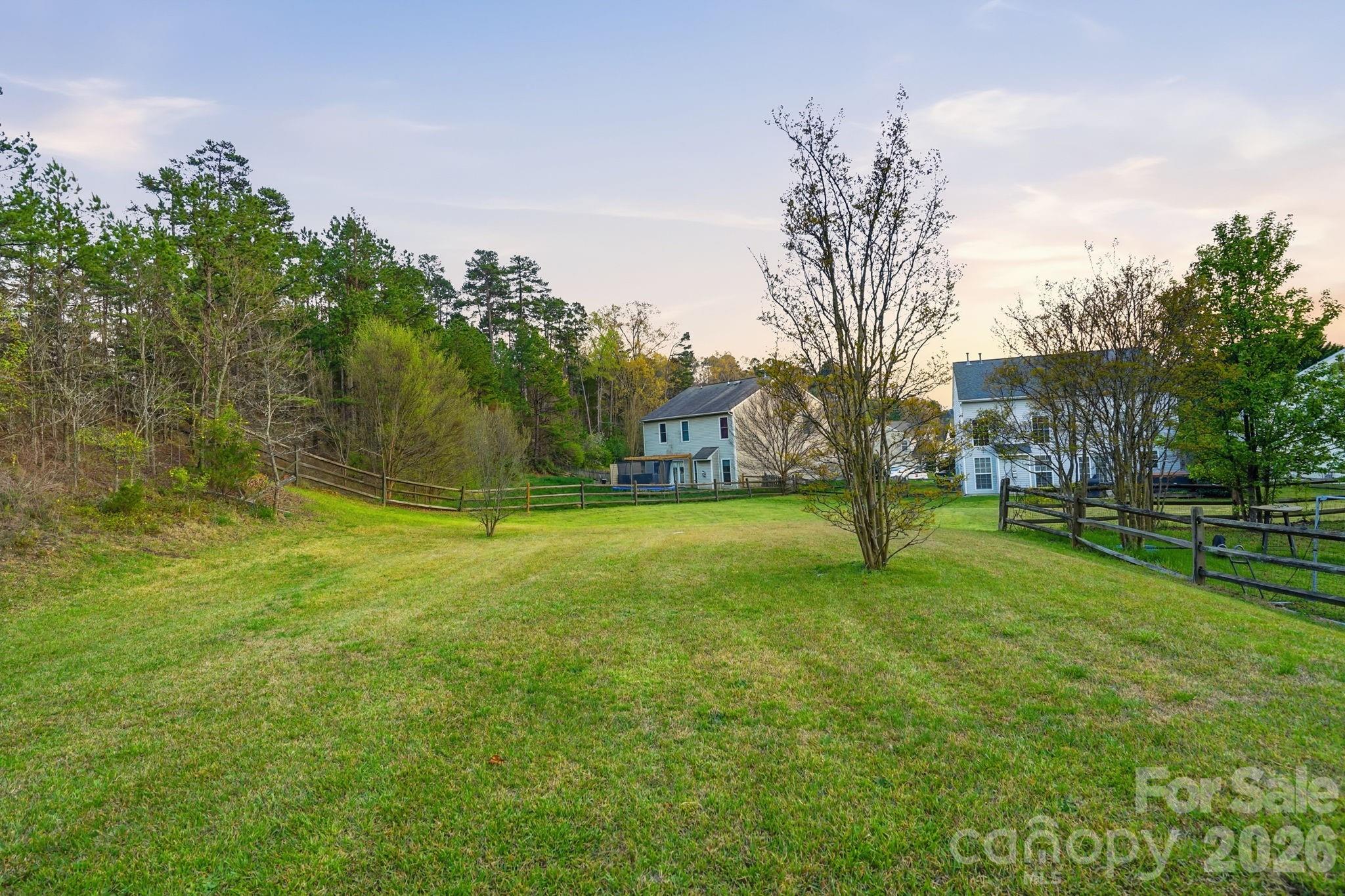 634 Longacre Drive — Charlotte