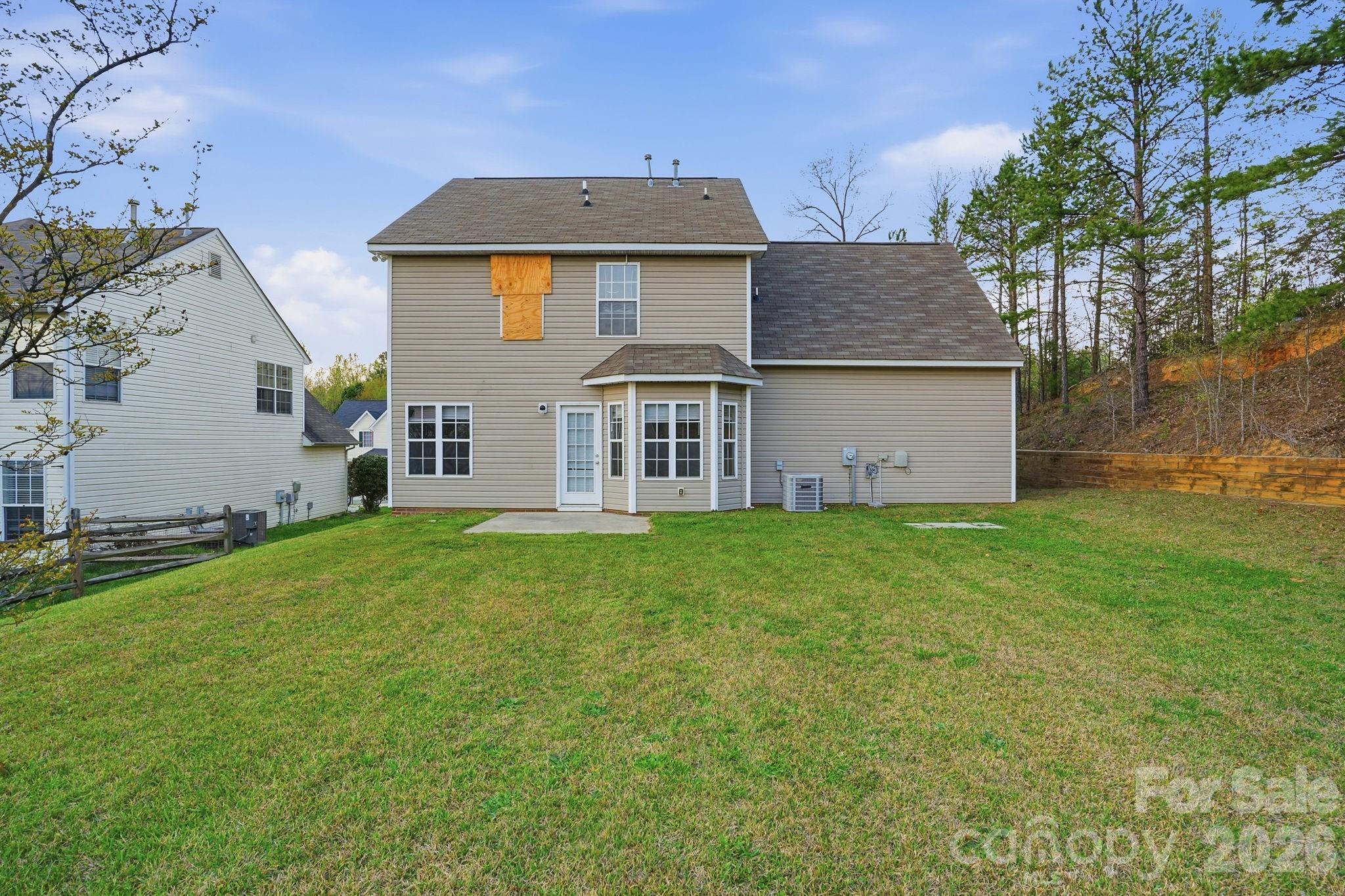 634 Longacre Drive — Charlotte