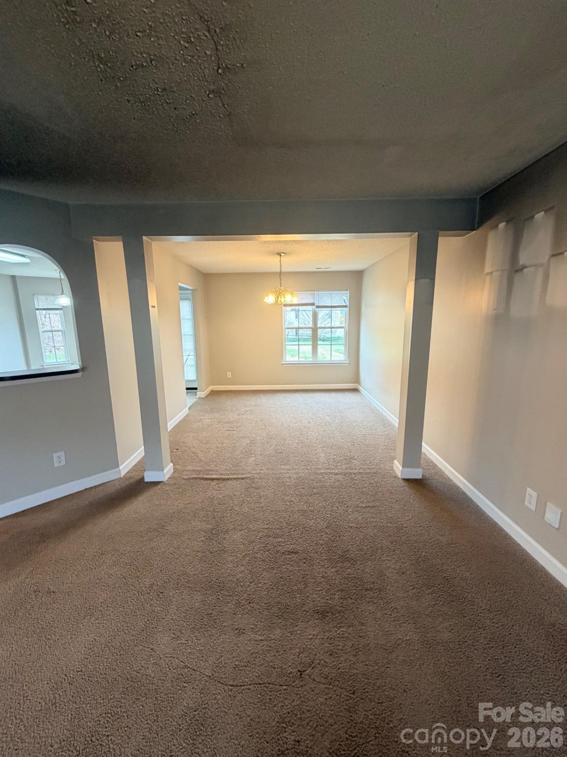 634 Longacre Drive — Charlotte