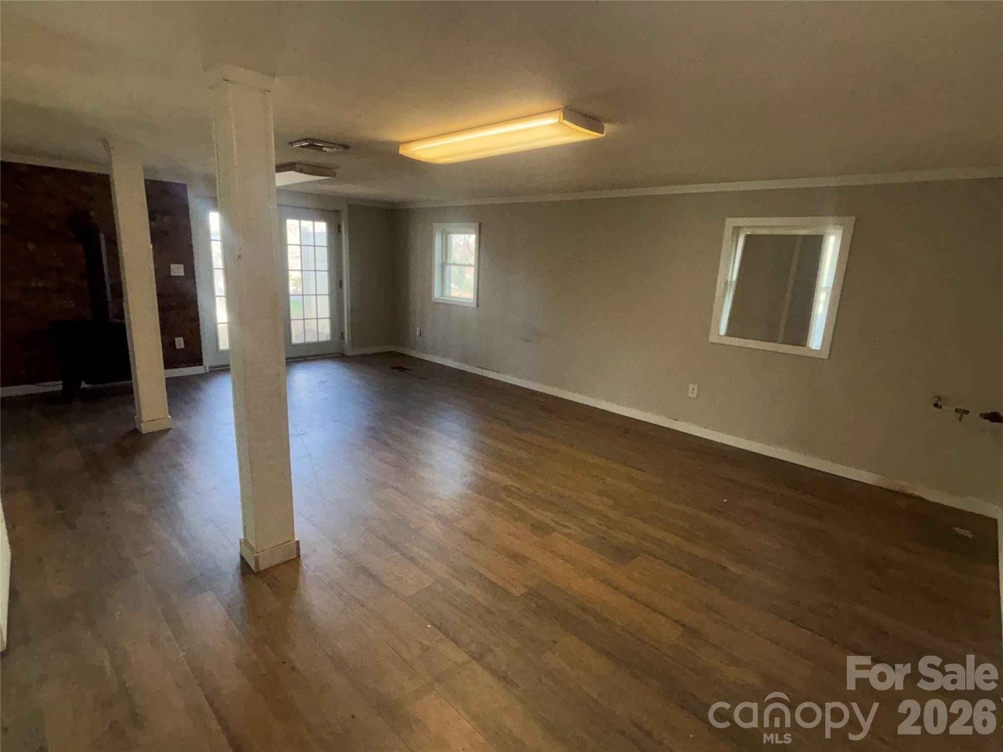 2618 32nd Avenue NE — Hickory